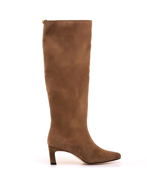 Imagem 0 de Botas Altas em Pele com Salto Fino