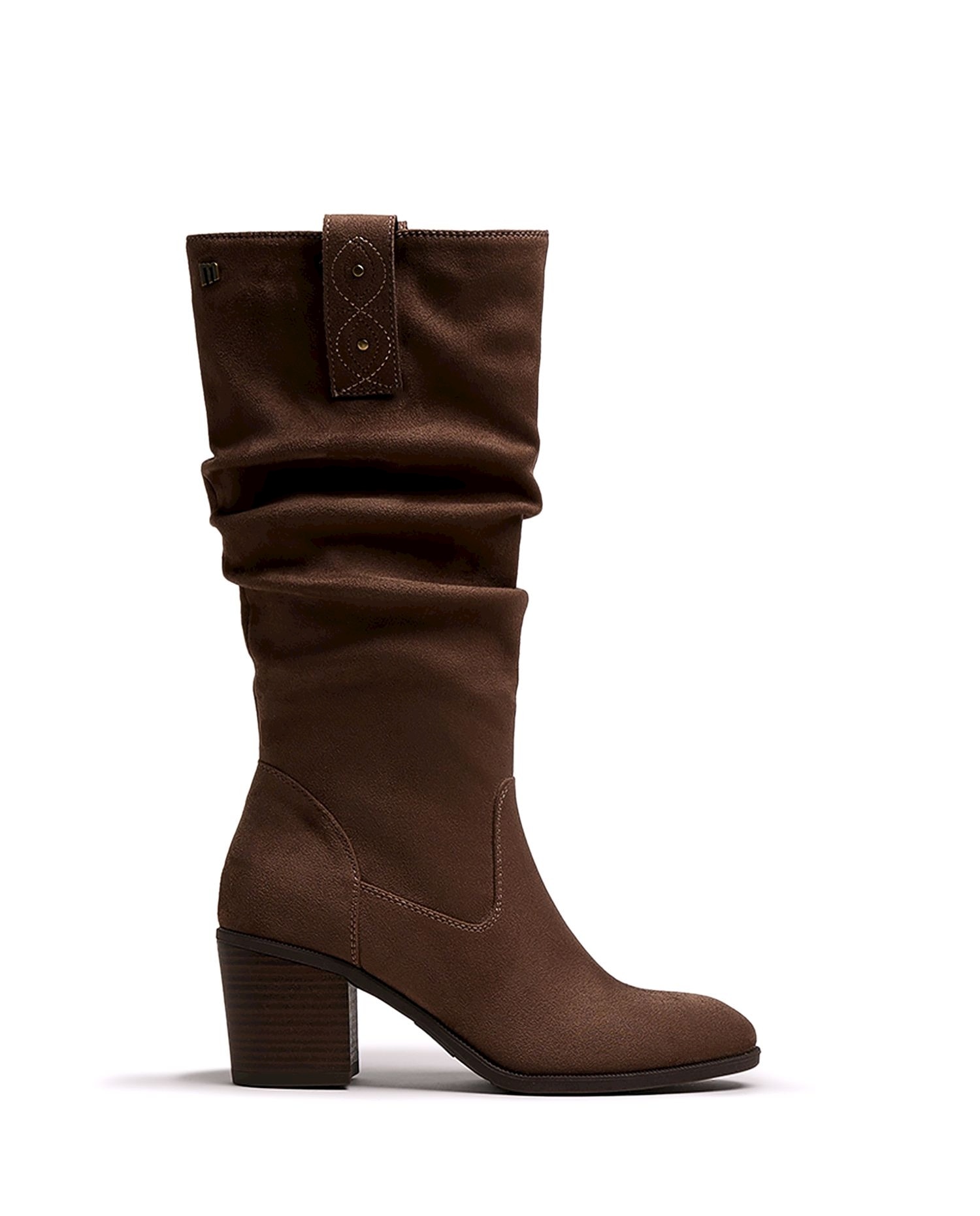 Imagem 0 de Botas Básicas com Salto Largo