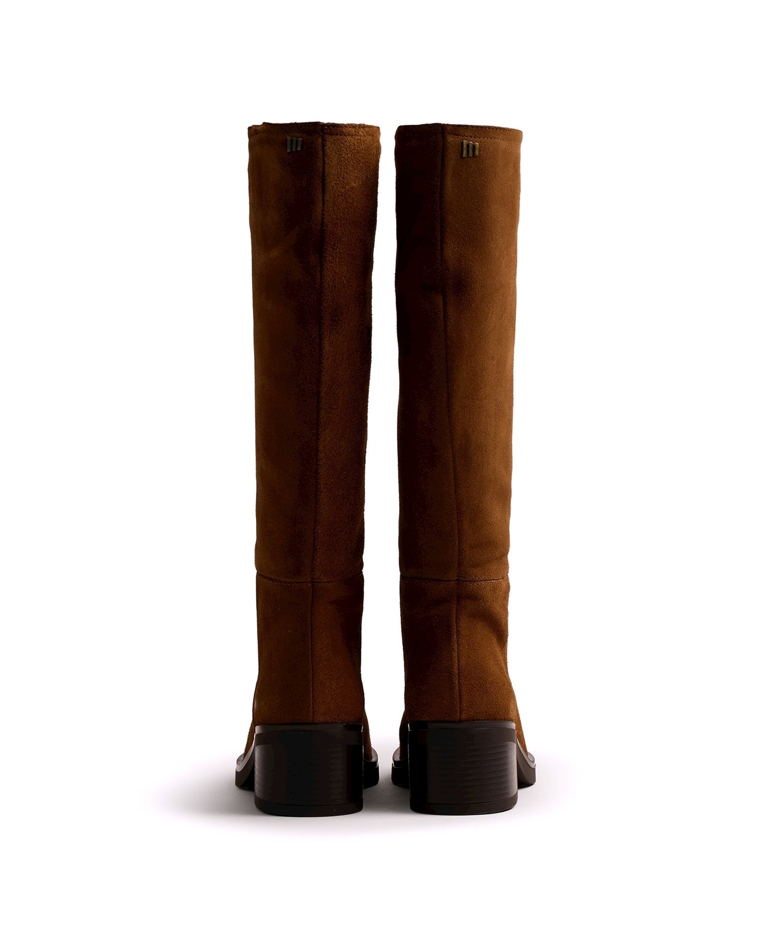 Botas Básicas em Pele com Salto Largo Castanho-3