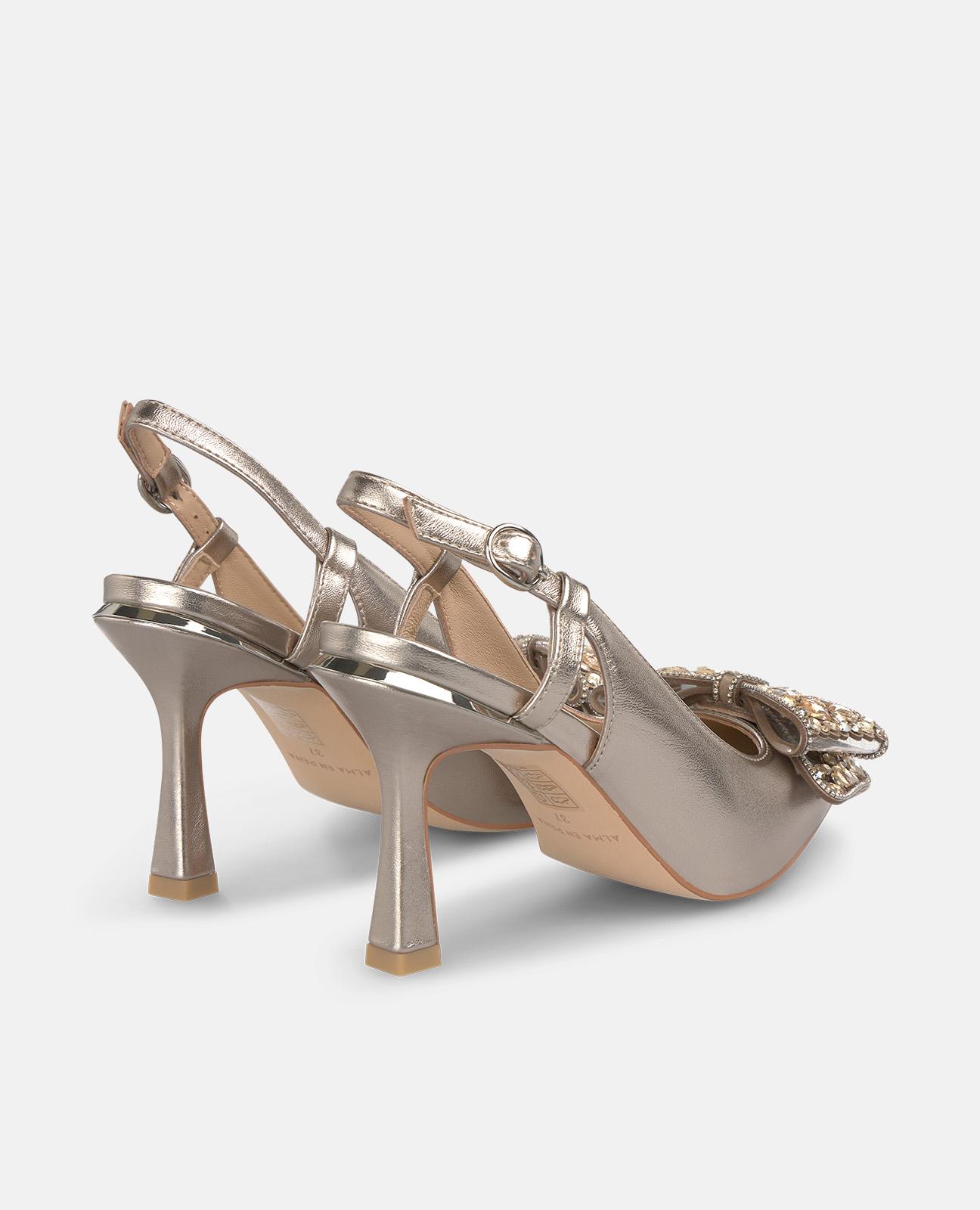 Sapatos de Salto com o Calcanhar Aberto com Biqueira Afiada e Laço de Pedraria Metalizada Ouro-3