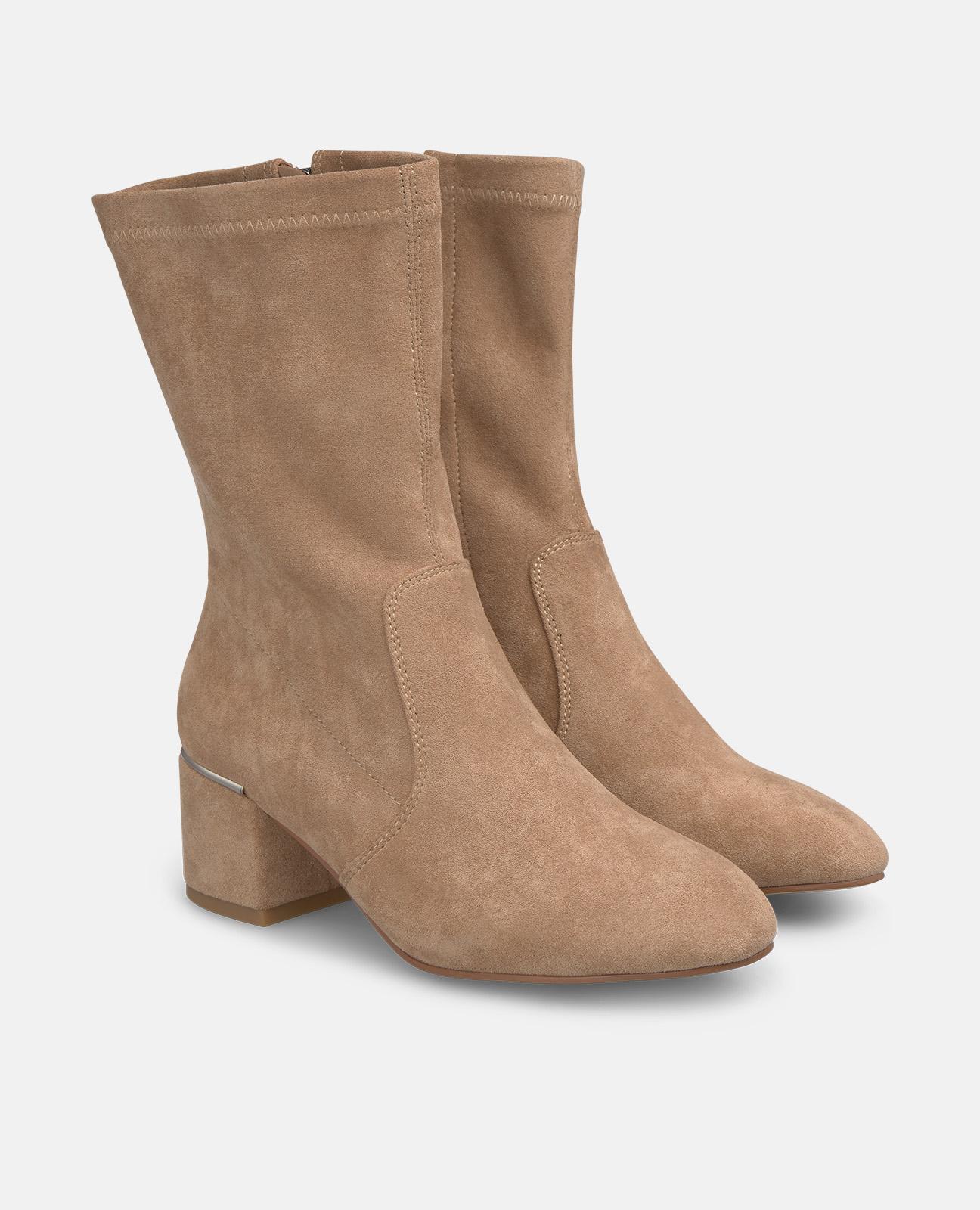 Botins Básicos com Salto e Fecho Zip Areia-2
