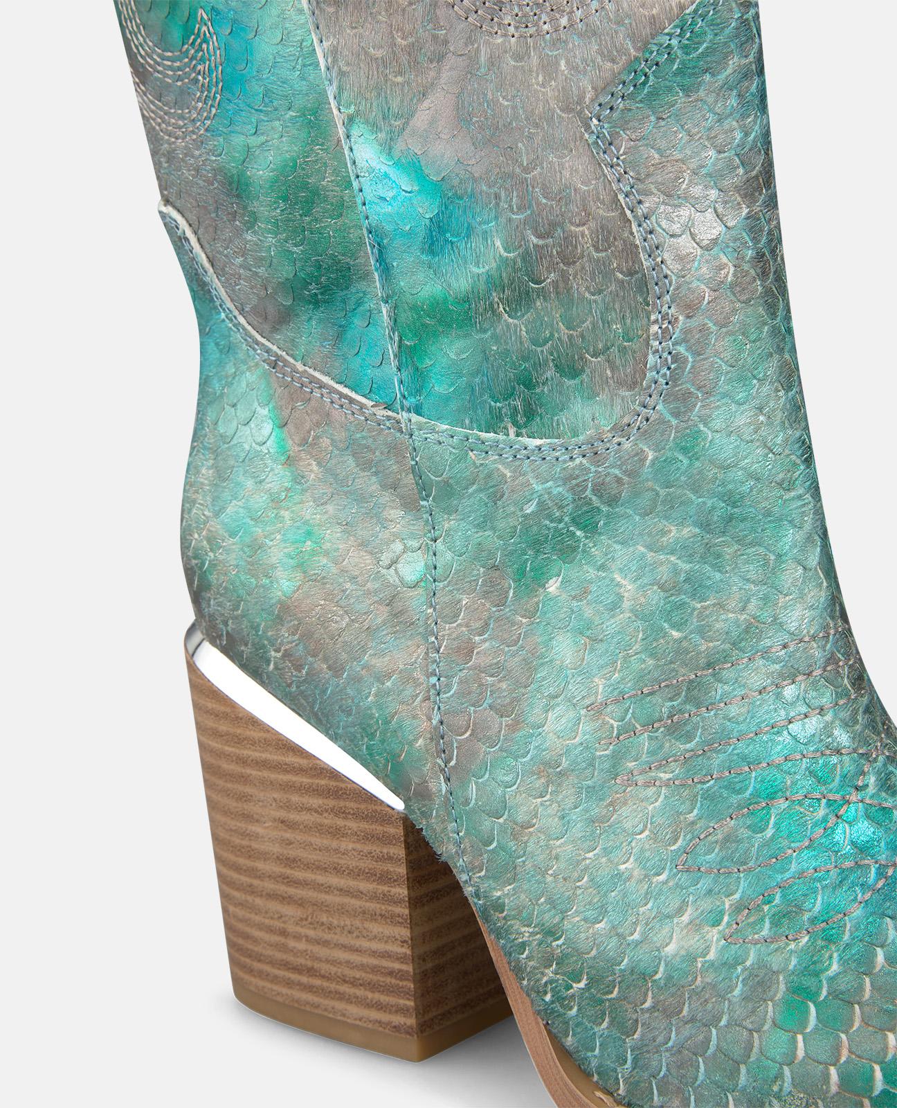 Botas Cowboy em Pele Efeito Fantasia com Detalhe Metálico no Tacão Azul-turquesa-4