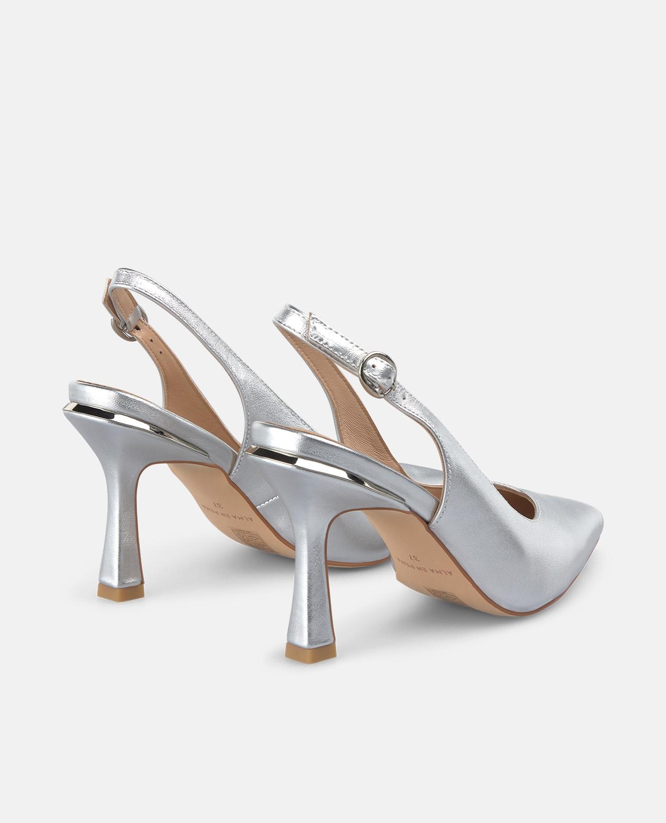 Sapatos de Salto com o Calcanhar Aberto em Pele Efeito Metalizado com Tira Posterior de Fivela Prata-3