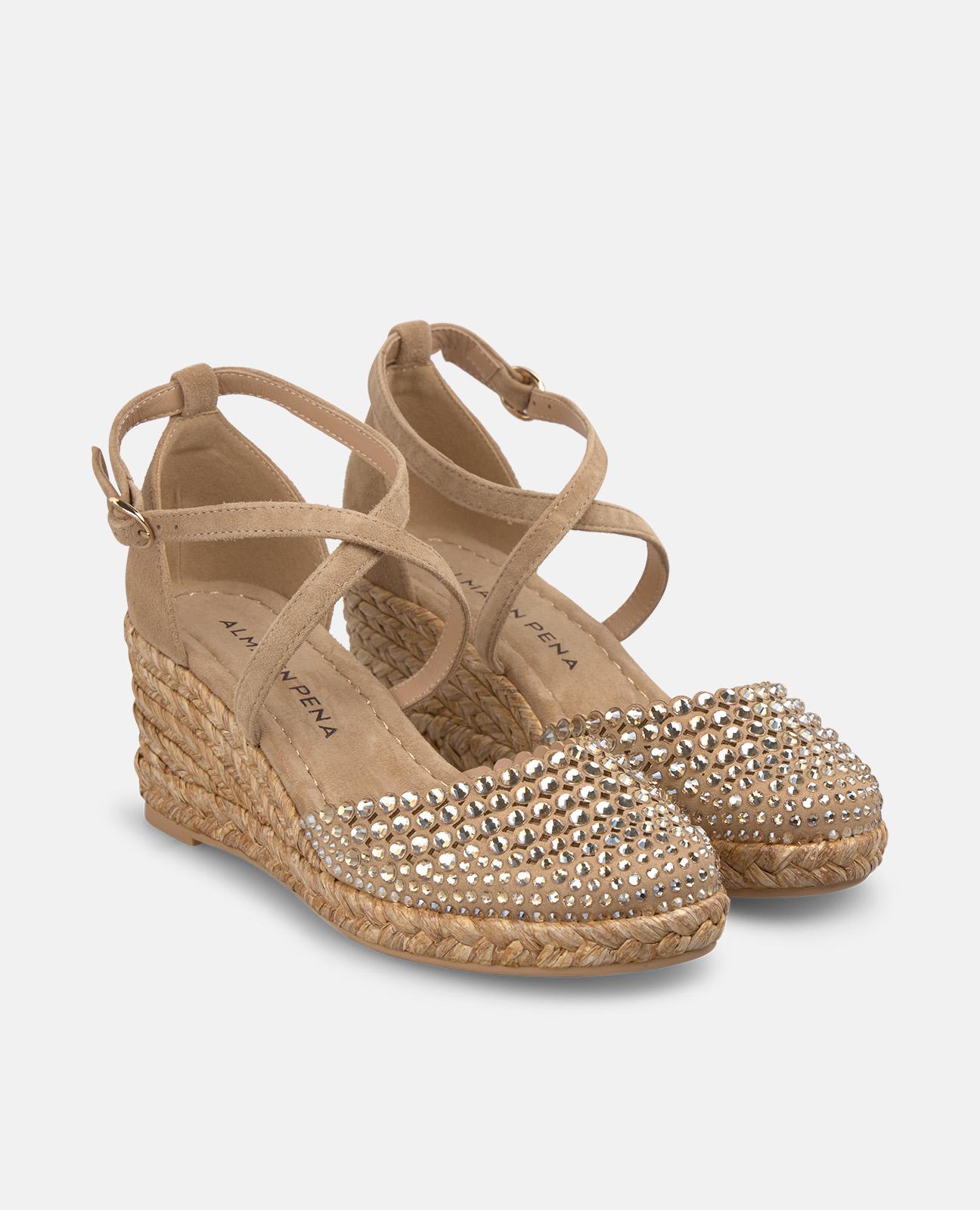 Alpercatas de Cunha com Corpo em Transfer e Tiras Cruzadas Areia-2