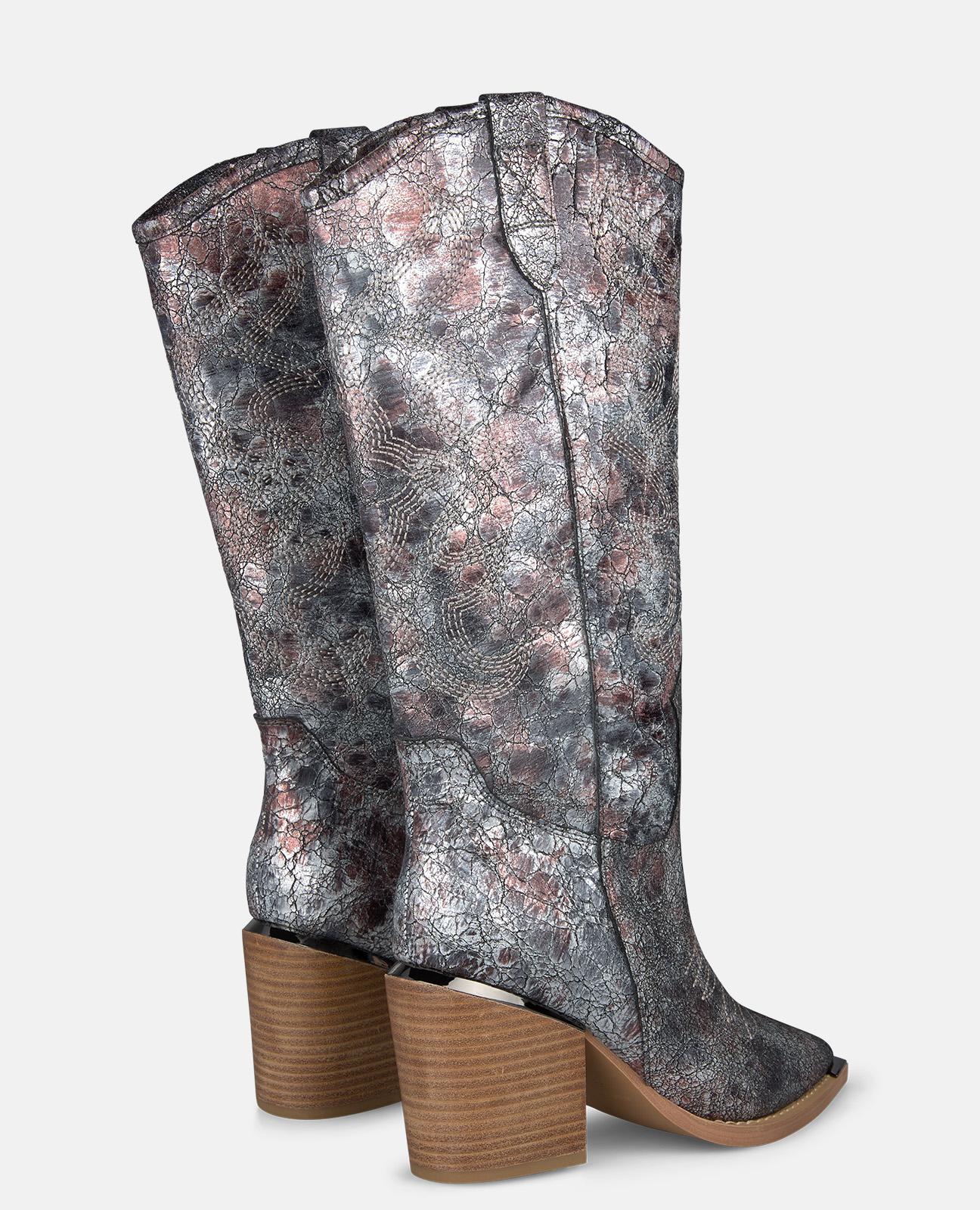Botas Cowboy em Pele Efeito Fantasia com Detalhe Metálico no Tacão Prateado-3