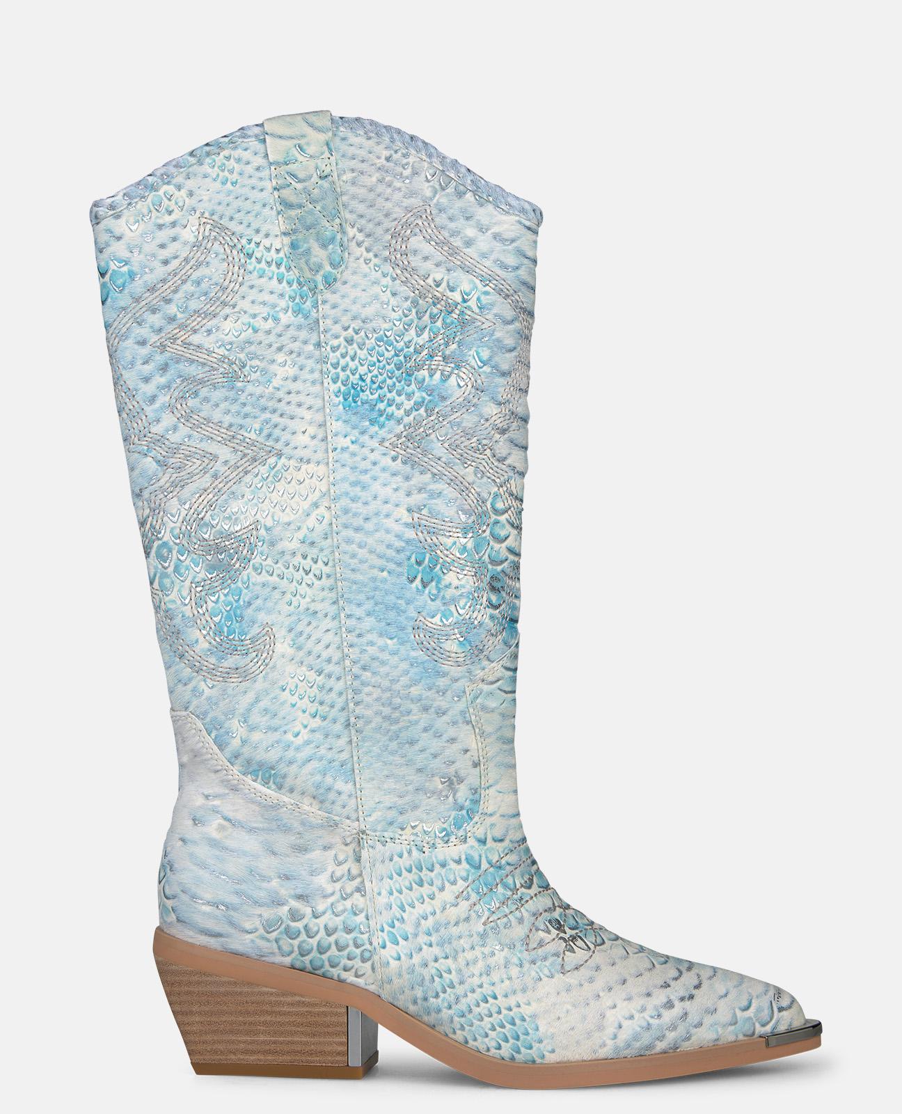 Imagem 0 de Botas Cowboy em Pele Efeito Serpente com Detalhe Metálico no Salto