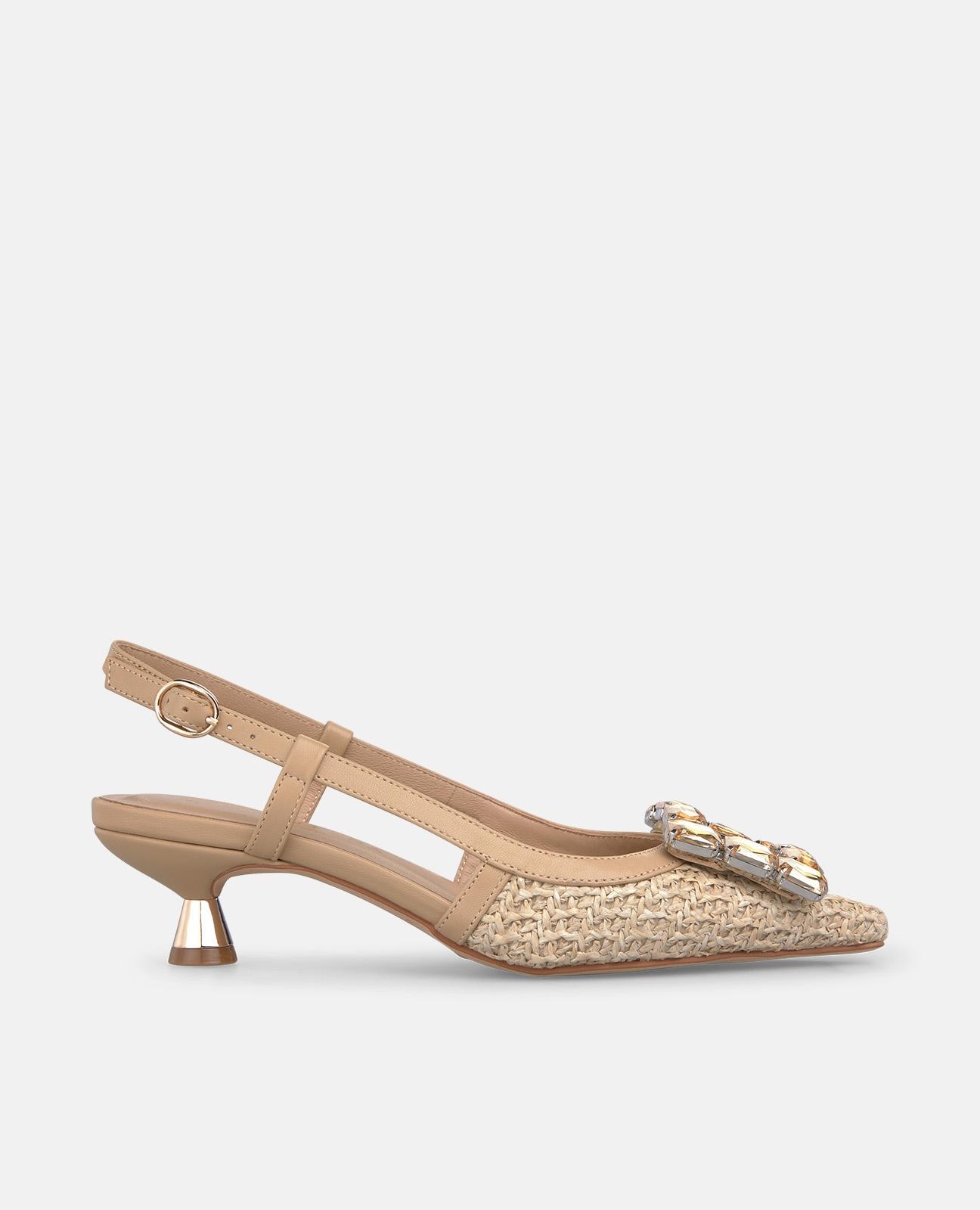 Imagem 0 de Sapatos de Salto com o Calcanhar Aberto em Ráfia com Adorno Metálico Frontal
