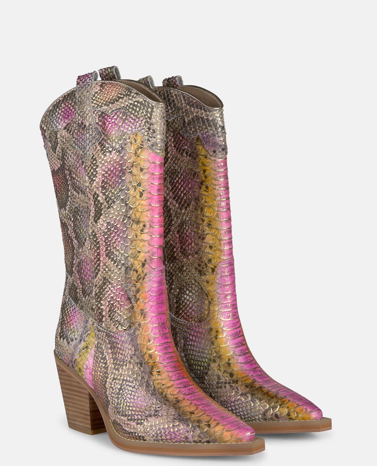 Botas Cowboy em Pele Efeito Serpente com Alças Laterais Rosa-2