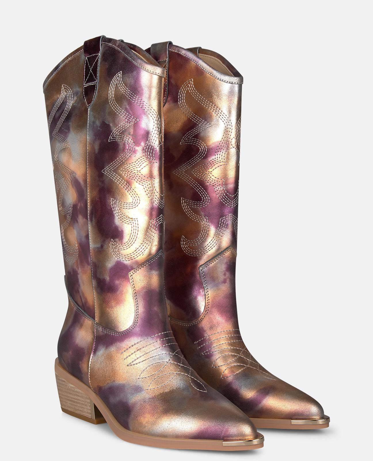Botas Cowboy em Pele Efeito Fantasia com Detalhe Metálico no Tacão Roxo-2