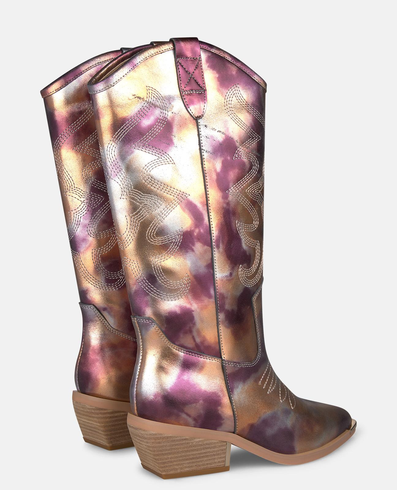 Botas Cowboy em Pele Efeito Fantasia com Detalhe Metálico no Tacão Roxo-3