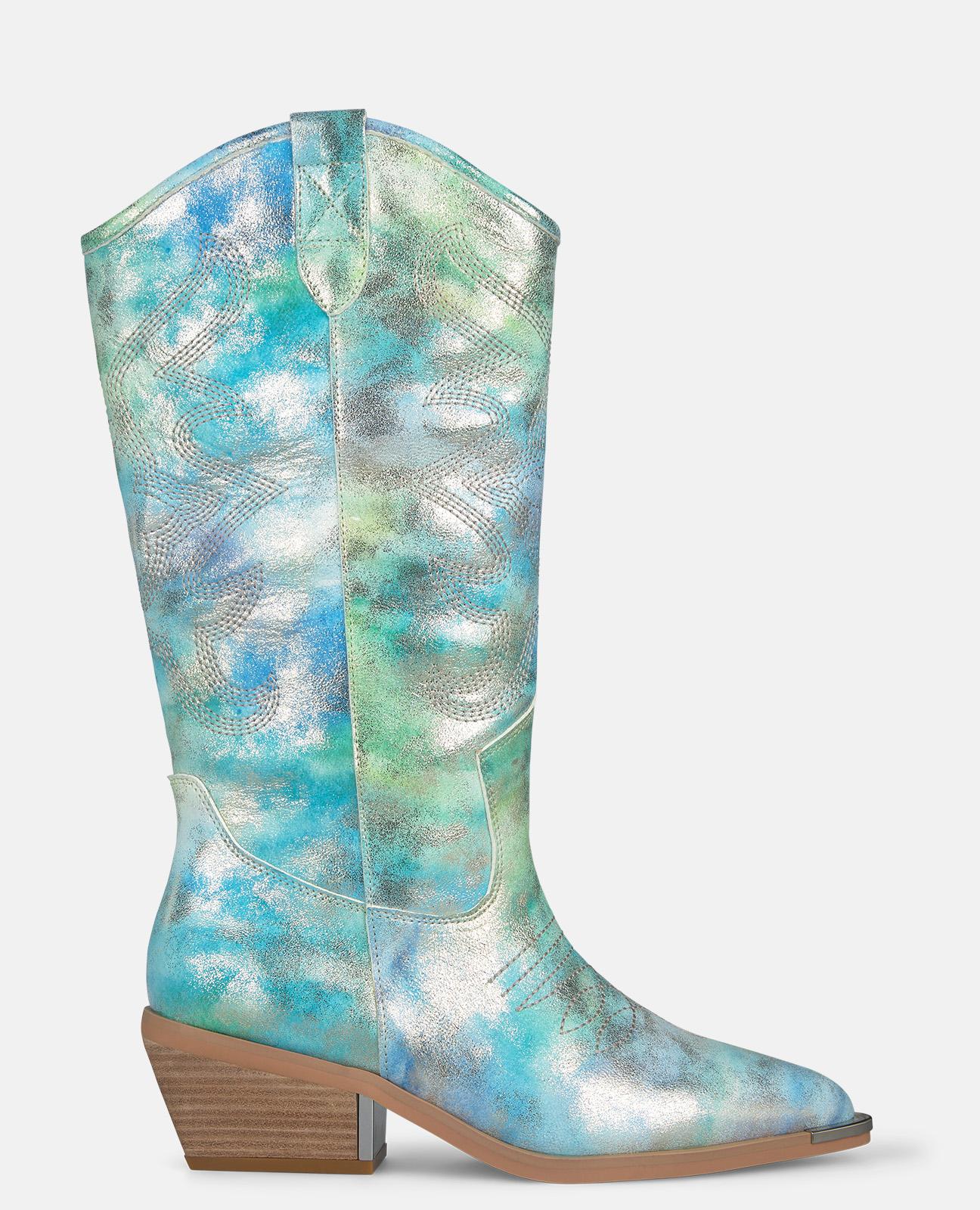 Imagem 0 de Botas Cowboy em Pele Efeito Fantasia com Detalhe Metálico no Tacão