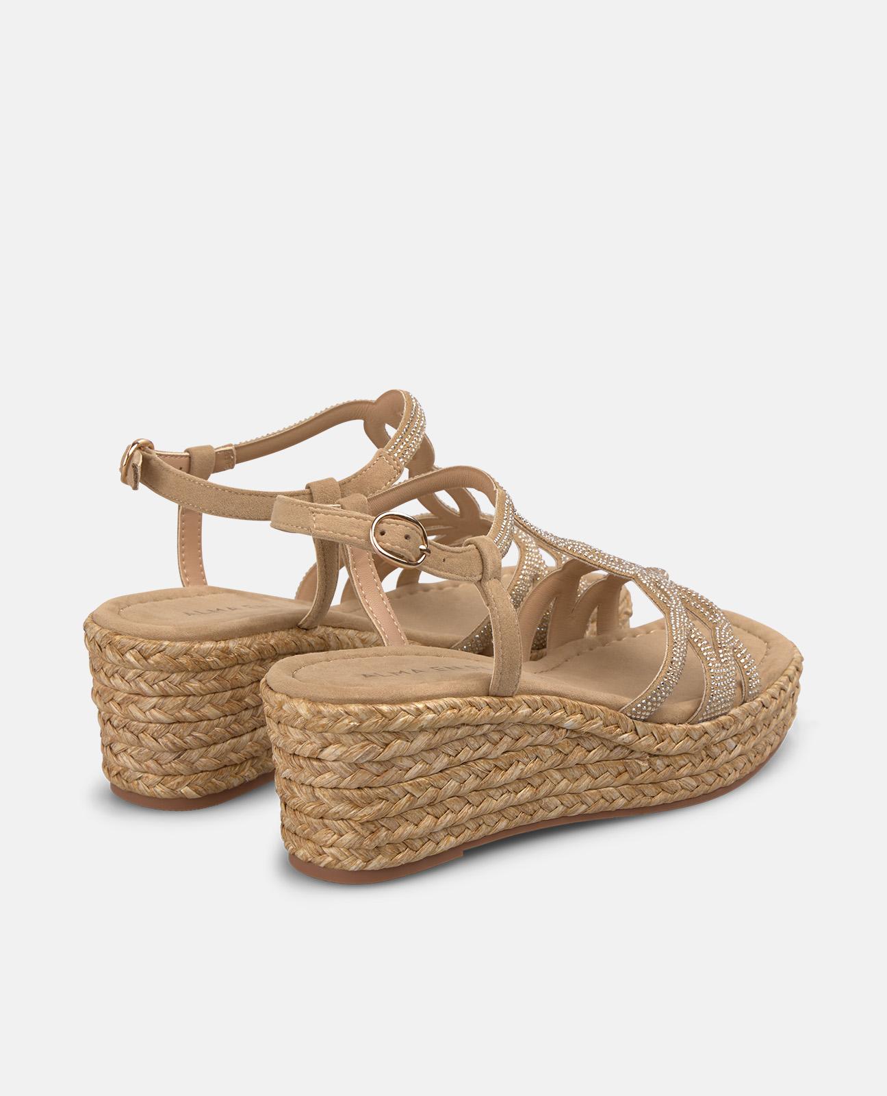 Sandálias de Cunha de Esparto com Tiras Entrelaçadas e Fecho de Fivela Areia-3