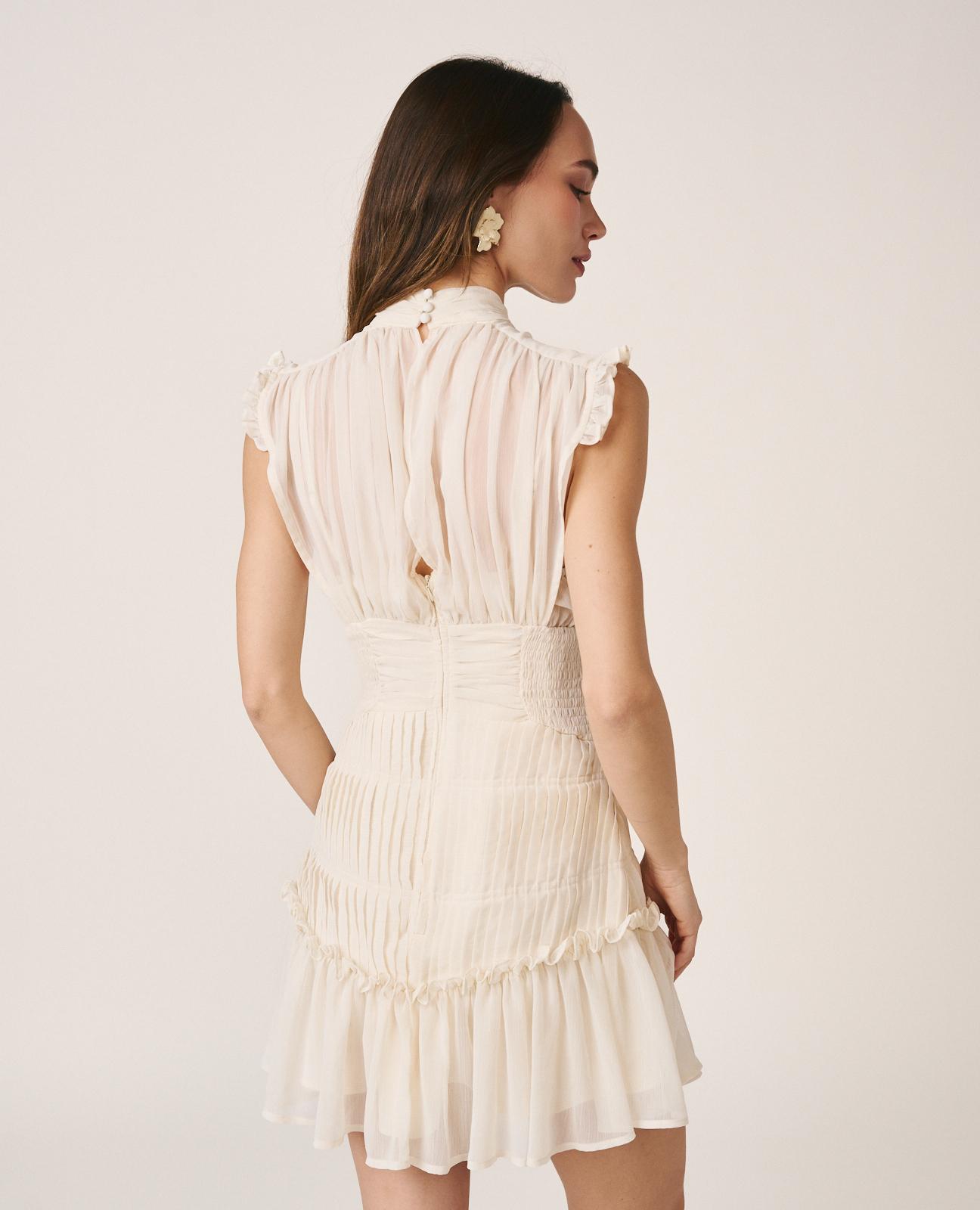 Vestido Curto sem Mangas de Gola Alta e Fecho Zip Branco-9