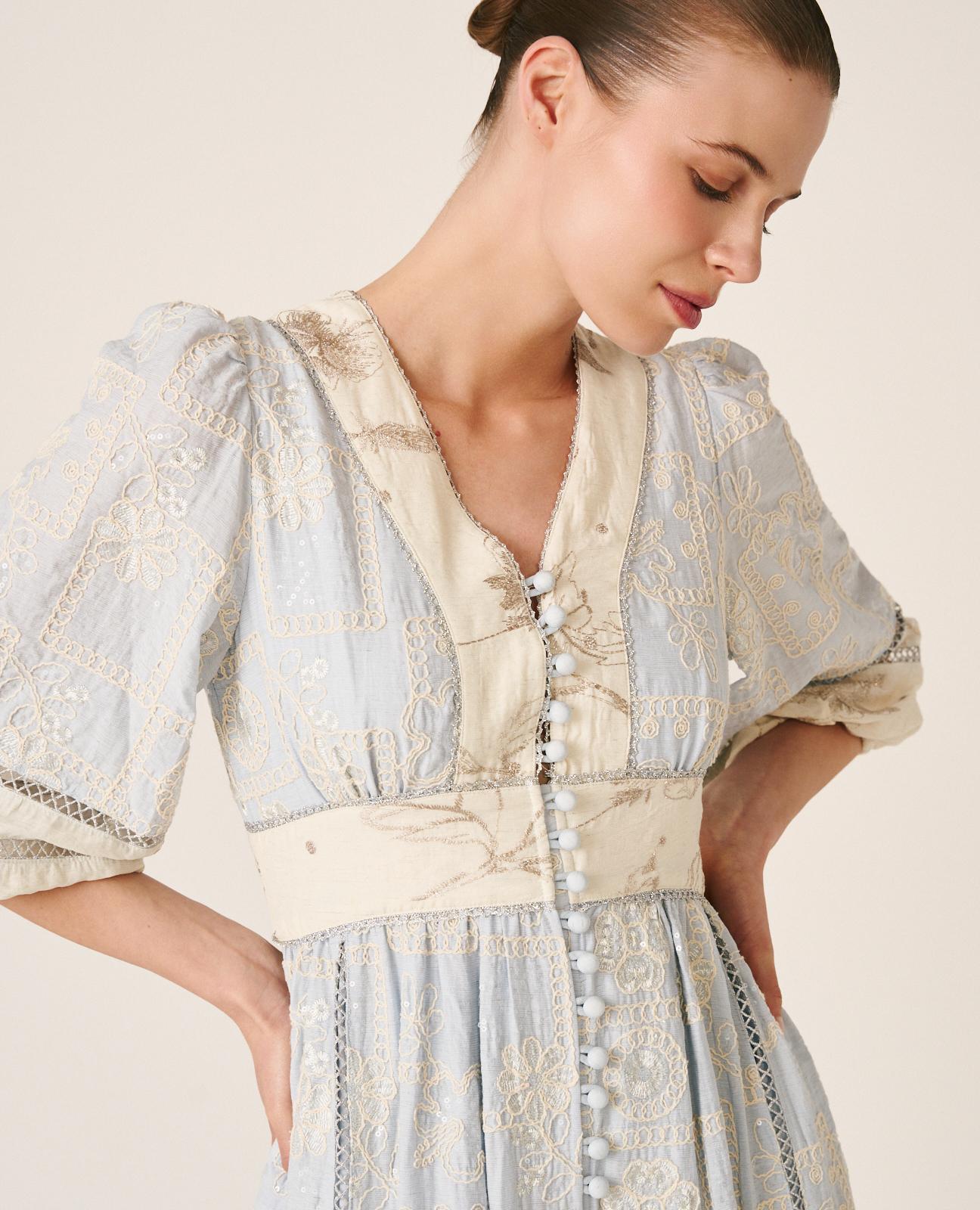 Vestido Midi Bordado com Motivo Geométrico e Manga 3/4 Abalonada com Punhos Elásticos Azul-7
