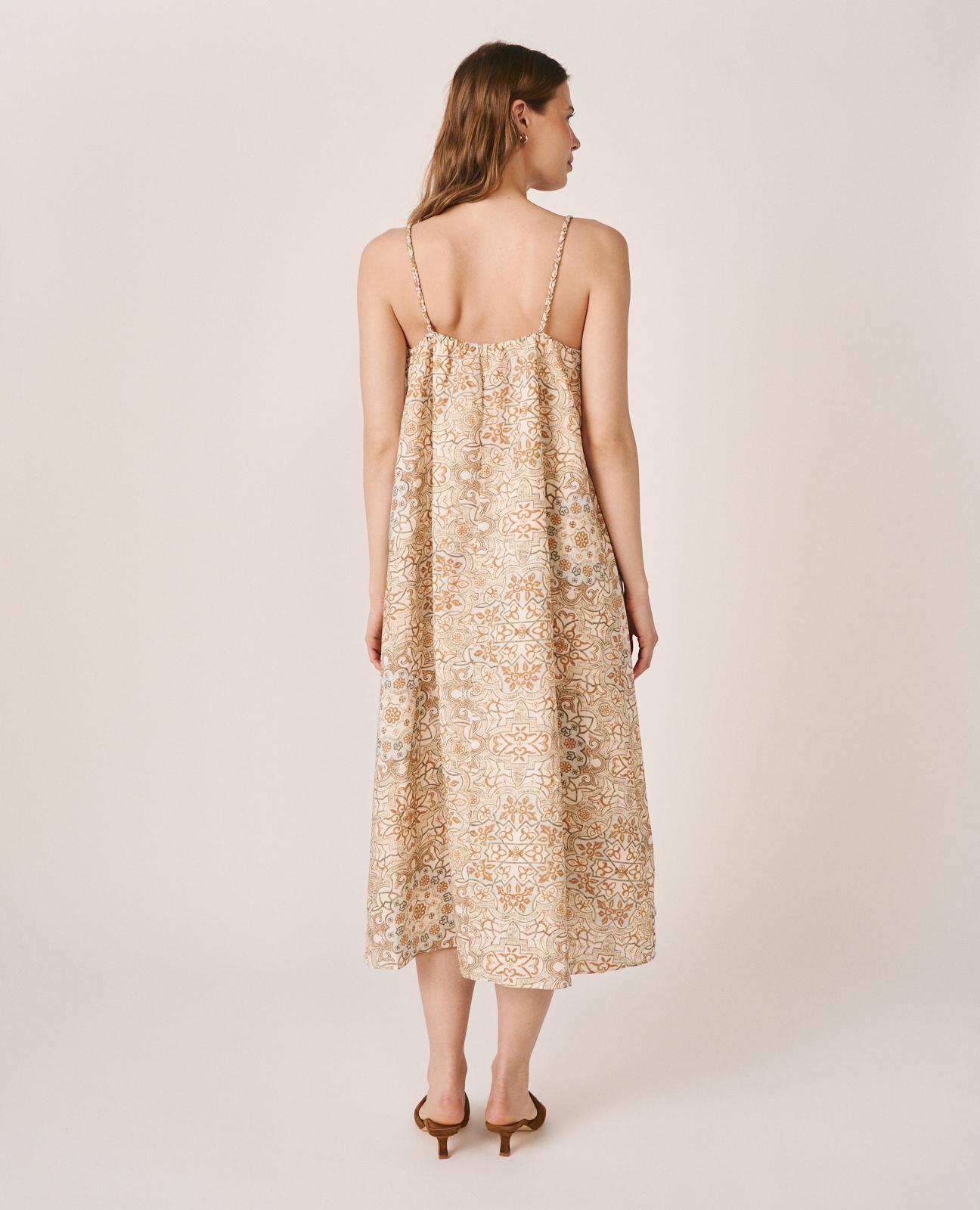 Vestido Midi com Estampado Geométrico sem Mangas e Decote com Detalhe de Pedras Caqui-7