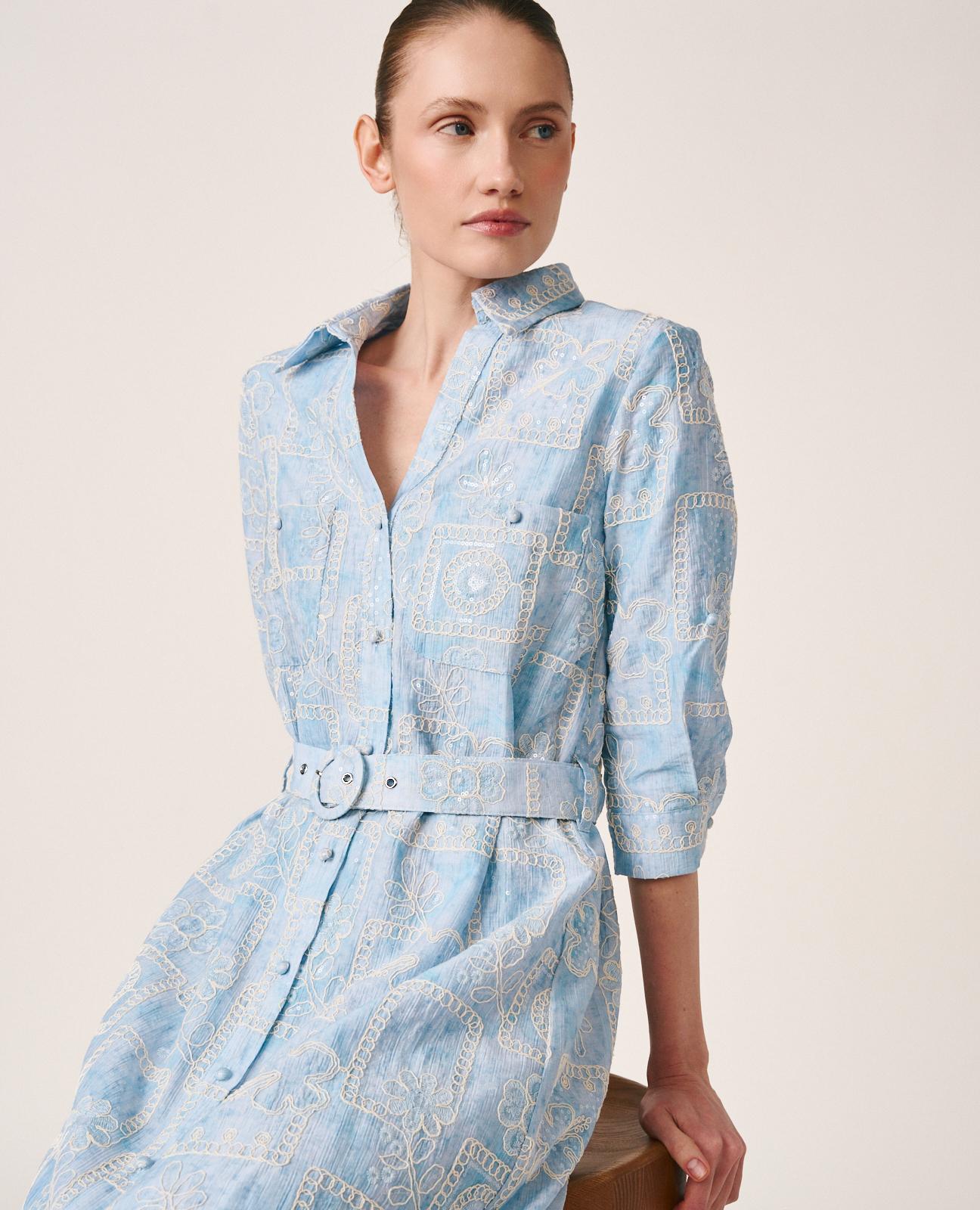 Vestido Midi com Motivo Geométrico Bordado e Lantejoulas com Cinto Azul-4