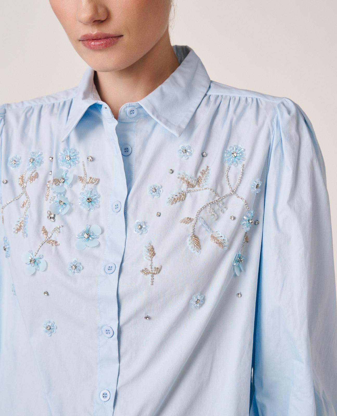 Camisa de Popelina de Algodão com Aplicações de Pedraria com Motivo Floral Azul-3