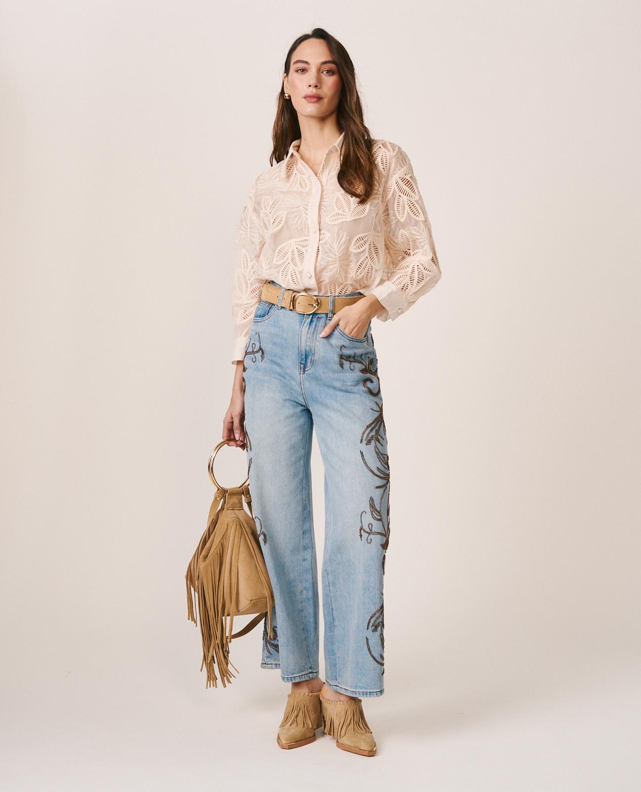 Camisa de Gase com Perfurados e Bordados Bege-2