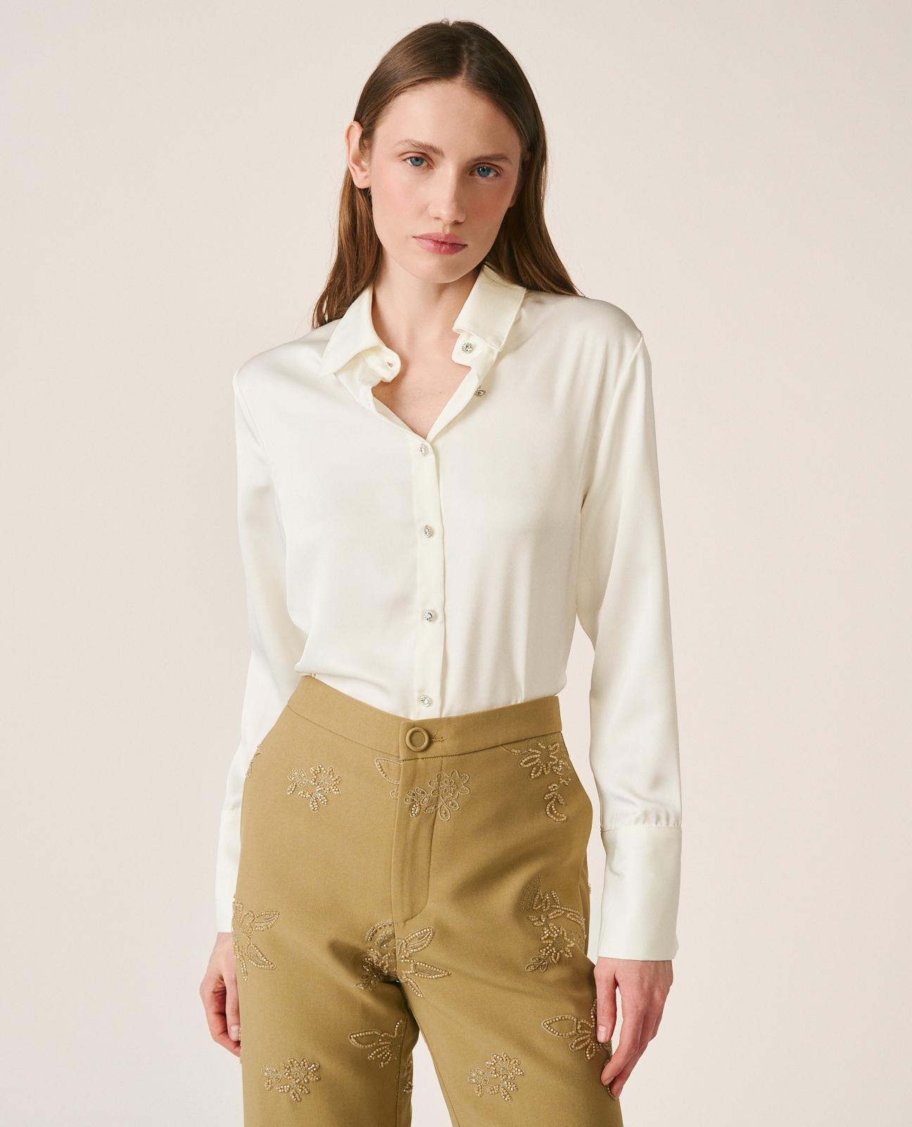 Camisa Ajustada de Cetim com Botões nos Punhos Branco-1