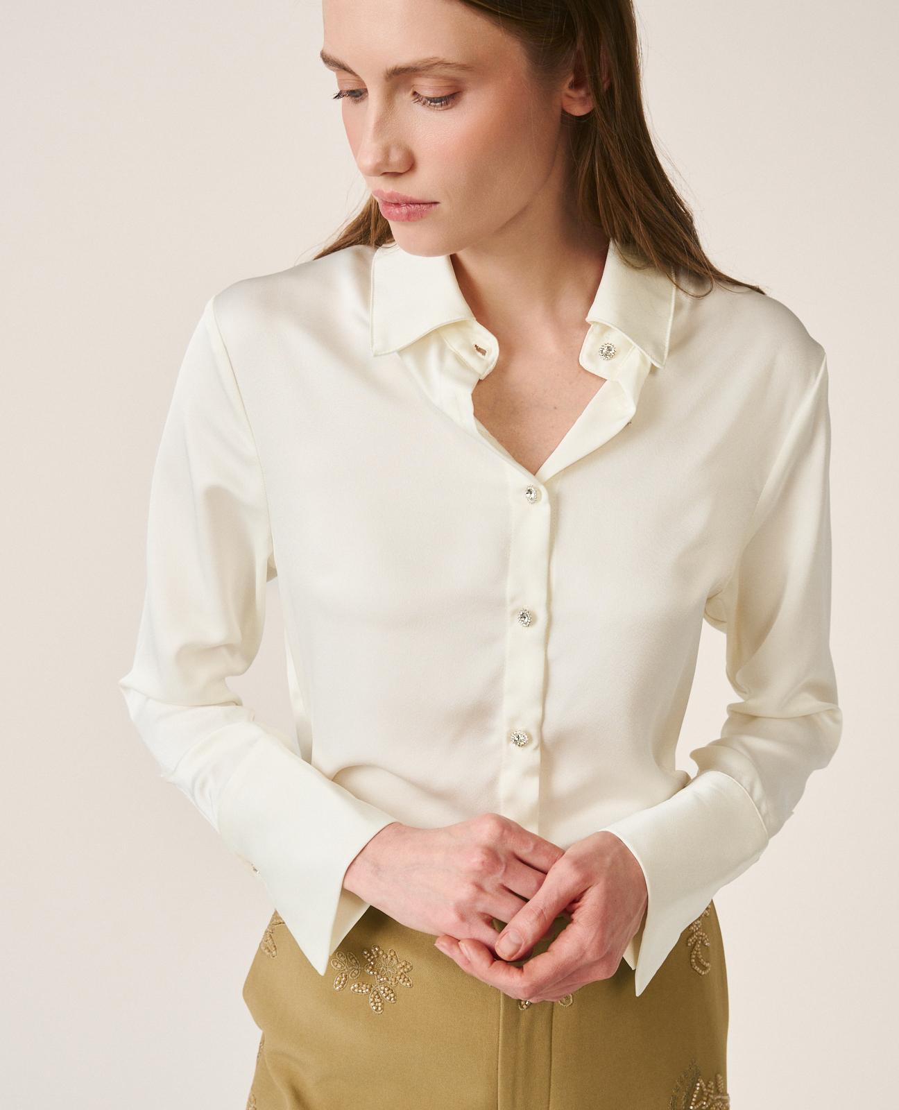Camisa Ajustada de Cetim com Botões nos Punhos Branco-3