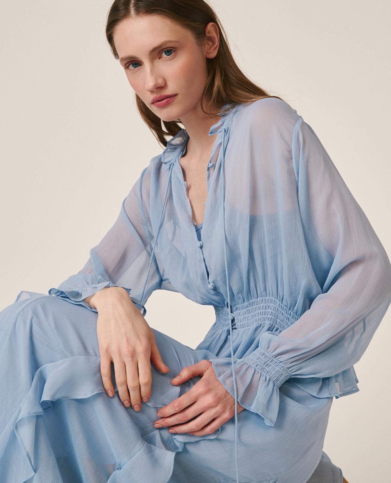 Imagem 0 de Blusa de Gase de Manga Comprida Ablusada e Favo de Mel com Folhos nos Punhos