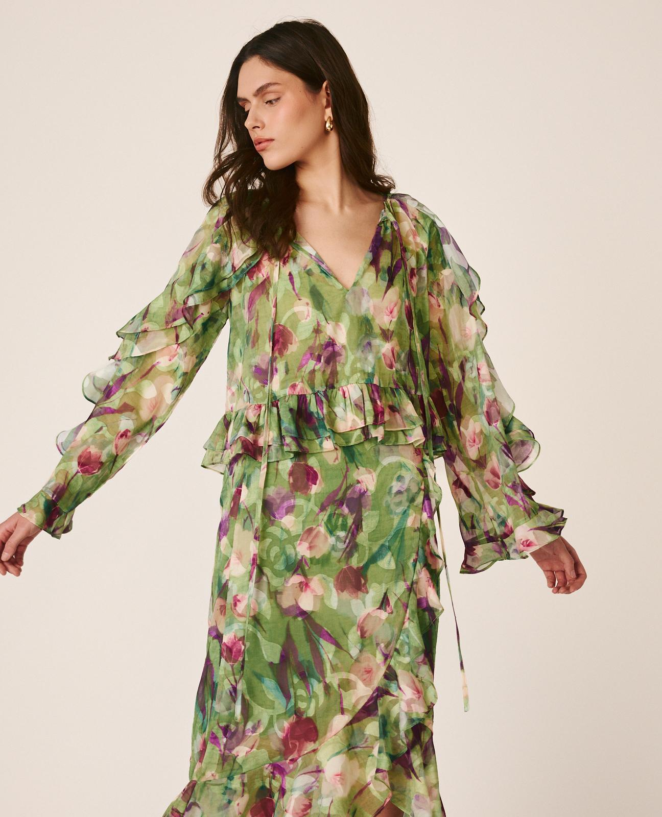 Blusa de Gase e Manga Comprida À Boca de Sino com Folhos Verde-2