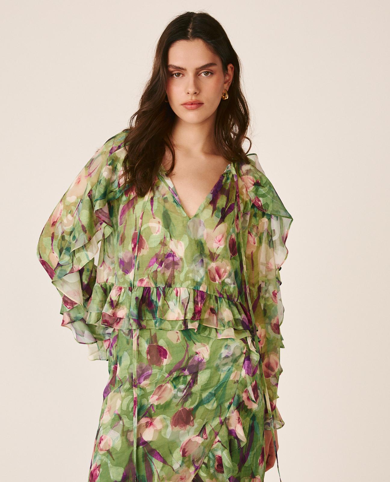 Blusa de Gase e Manga Comprida À Boca de Sino com Folhos Verde-6