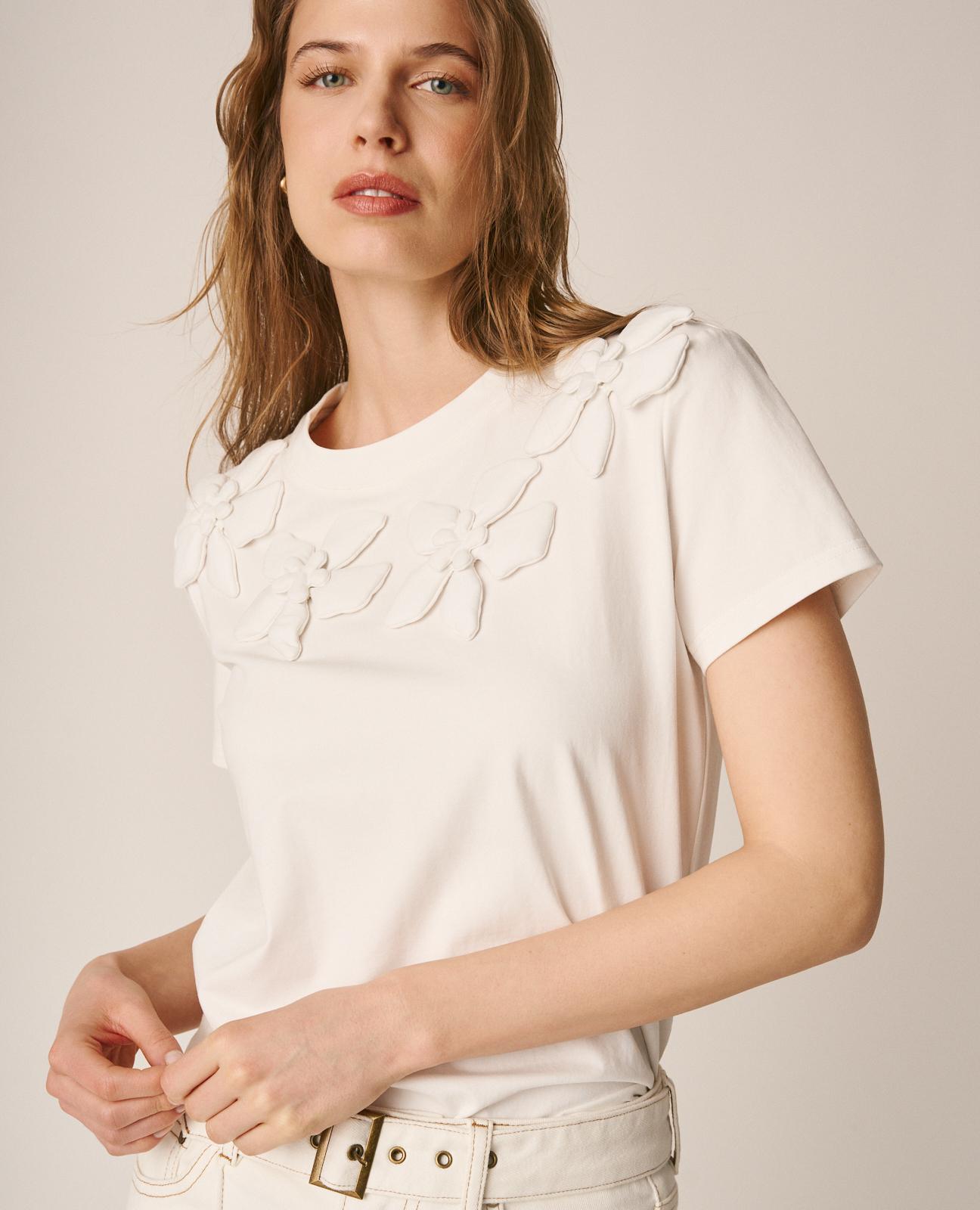 T-shirt de Algodão com Apliques de Flores em 3d na Gola Branco-5