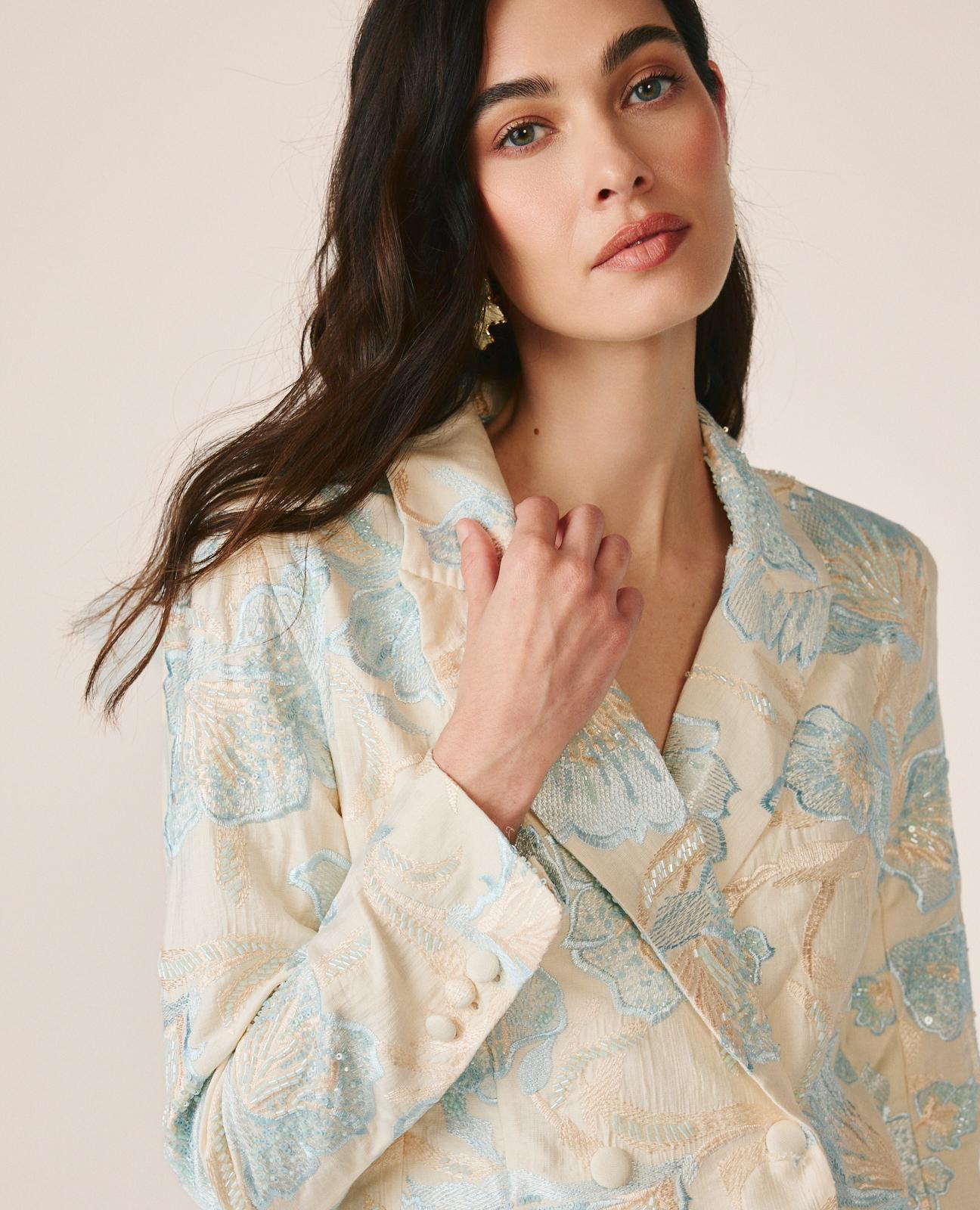 Blazer com Corte a Direito e Estampado Floral e Bordado com Lantejoulas Azul-6
