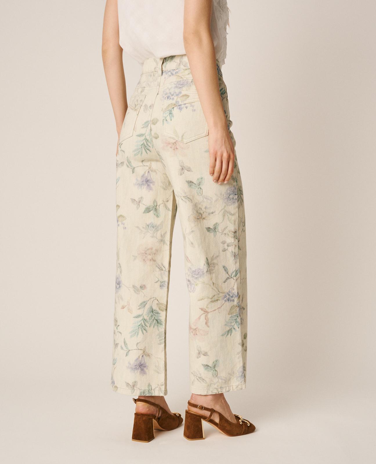 Jeans com Corte a Direito Pelo Tornozelo com Estampado Floral Multicolor-7