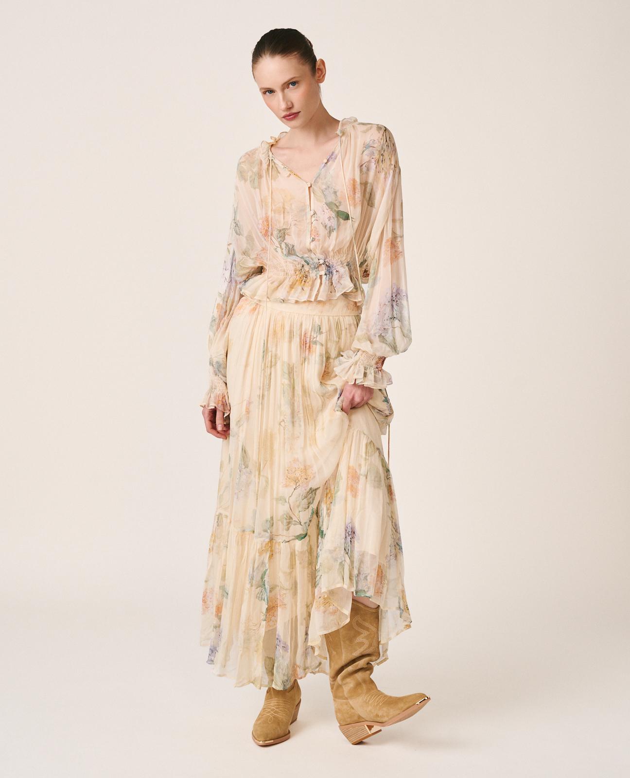 Imagem 0 de Saia Midi Fluida com Estampado Floral e Bainha em Evasé com Fecho Zip Invisível