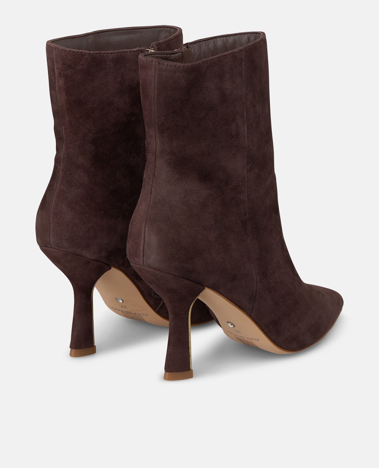 Botins Básicos em Camurça com Fecho Zip Castanho-3