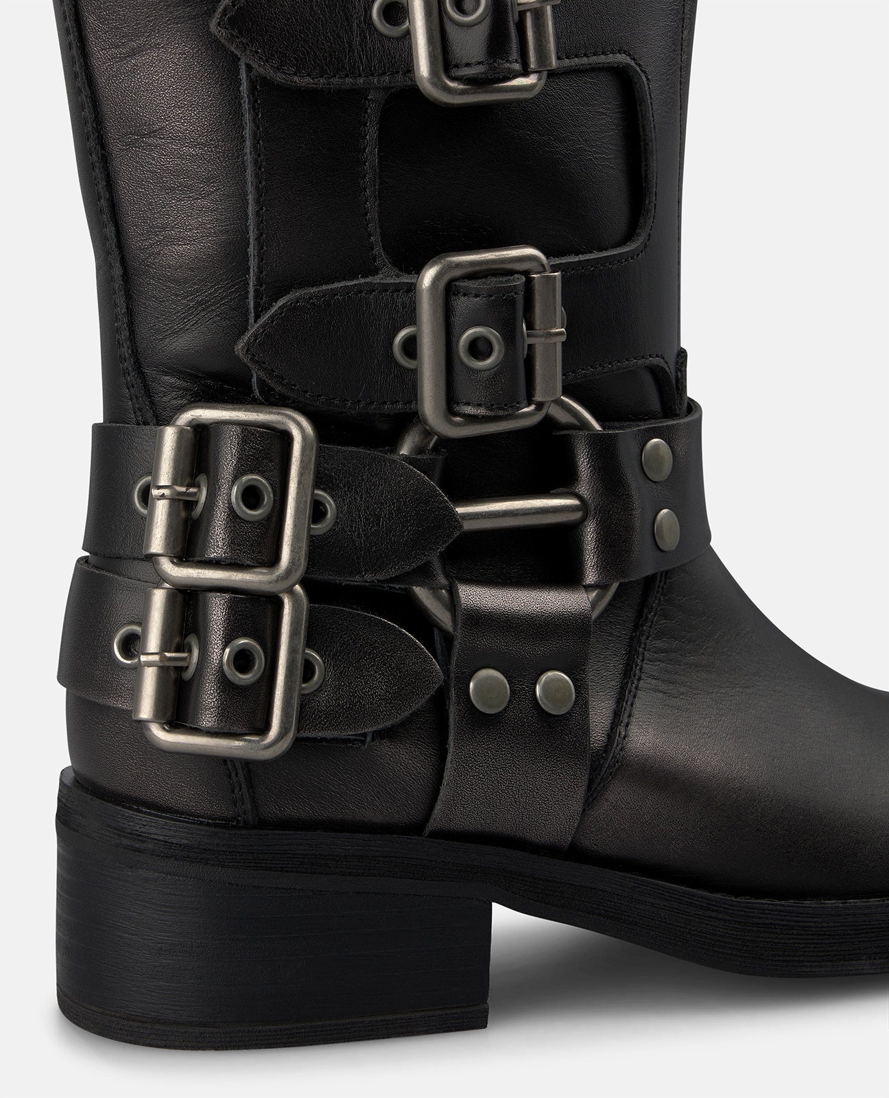 Botas Biker com Múltiplas Tiras e Fivelas Metálicas Prata-4