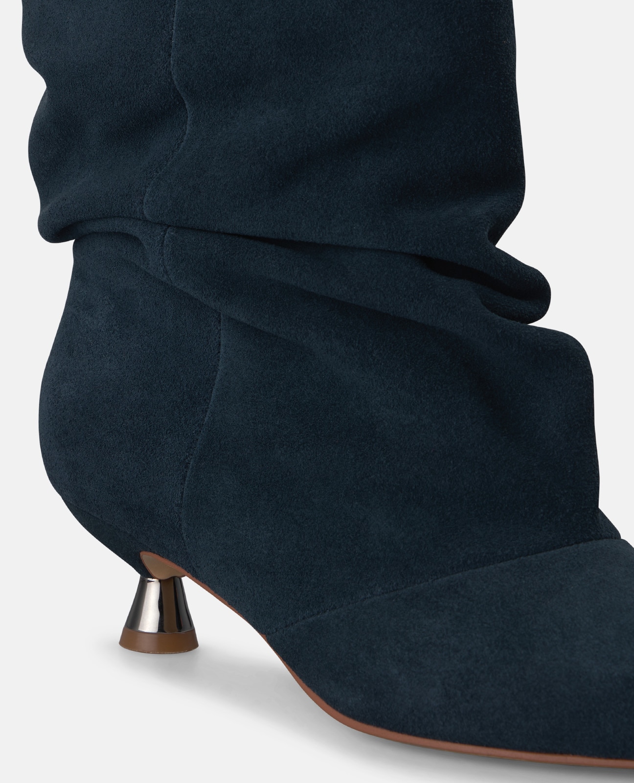 Botins Básicos em Camurça com Salto Chupeta Azul-marinho-4