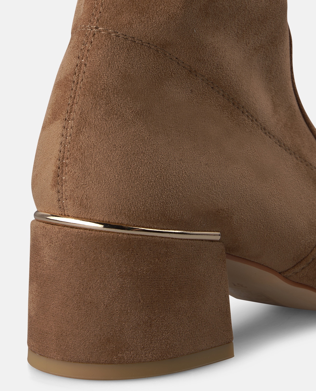 Botas Básicas com Cano Alto e Fecho Zip Camel-4