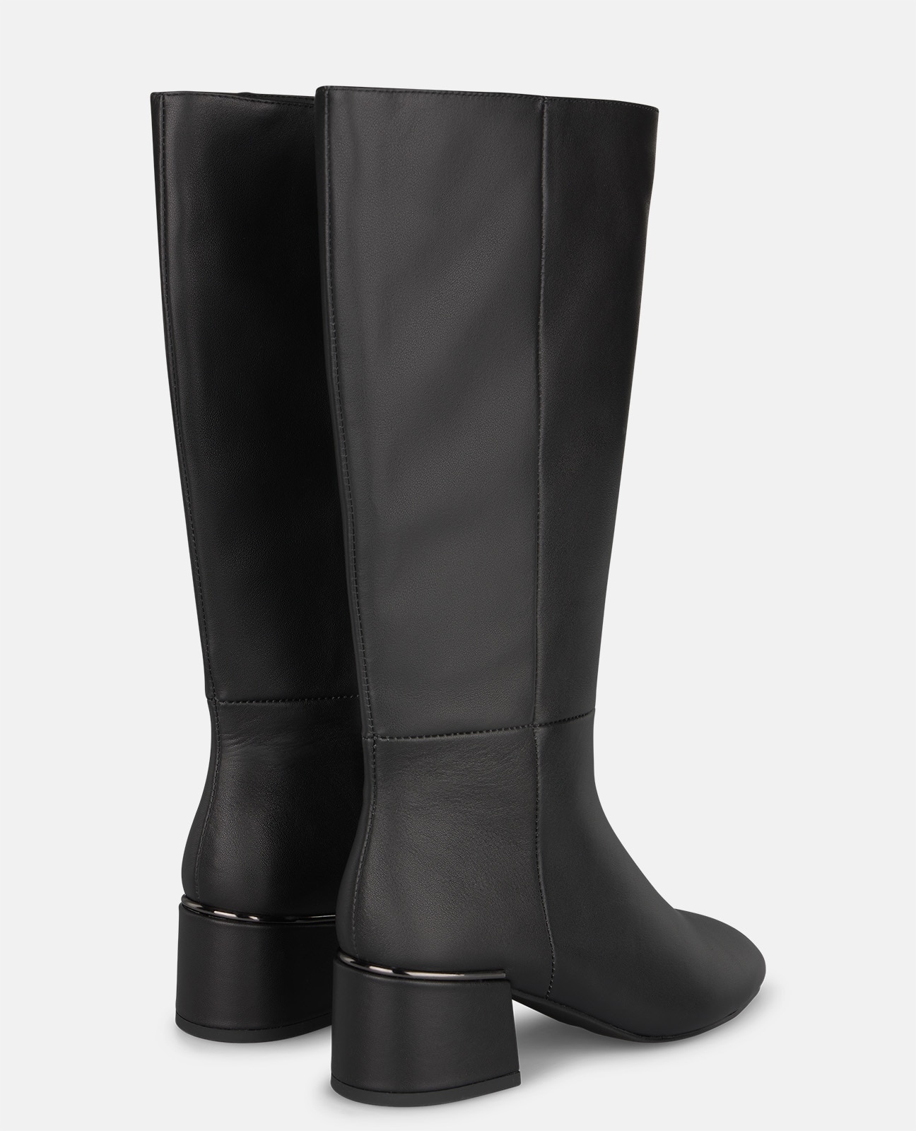 Botas Básicas em Napa com Cano Alto e Fecho Zip Preto-3