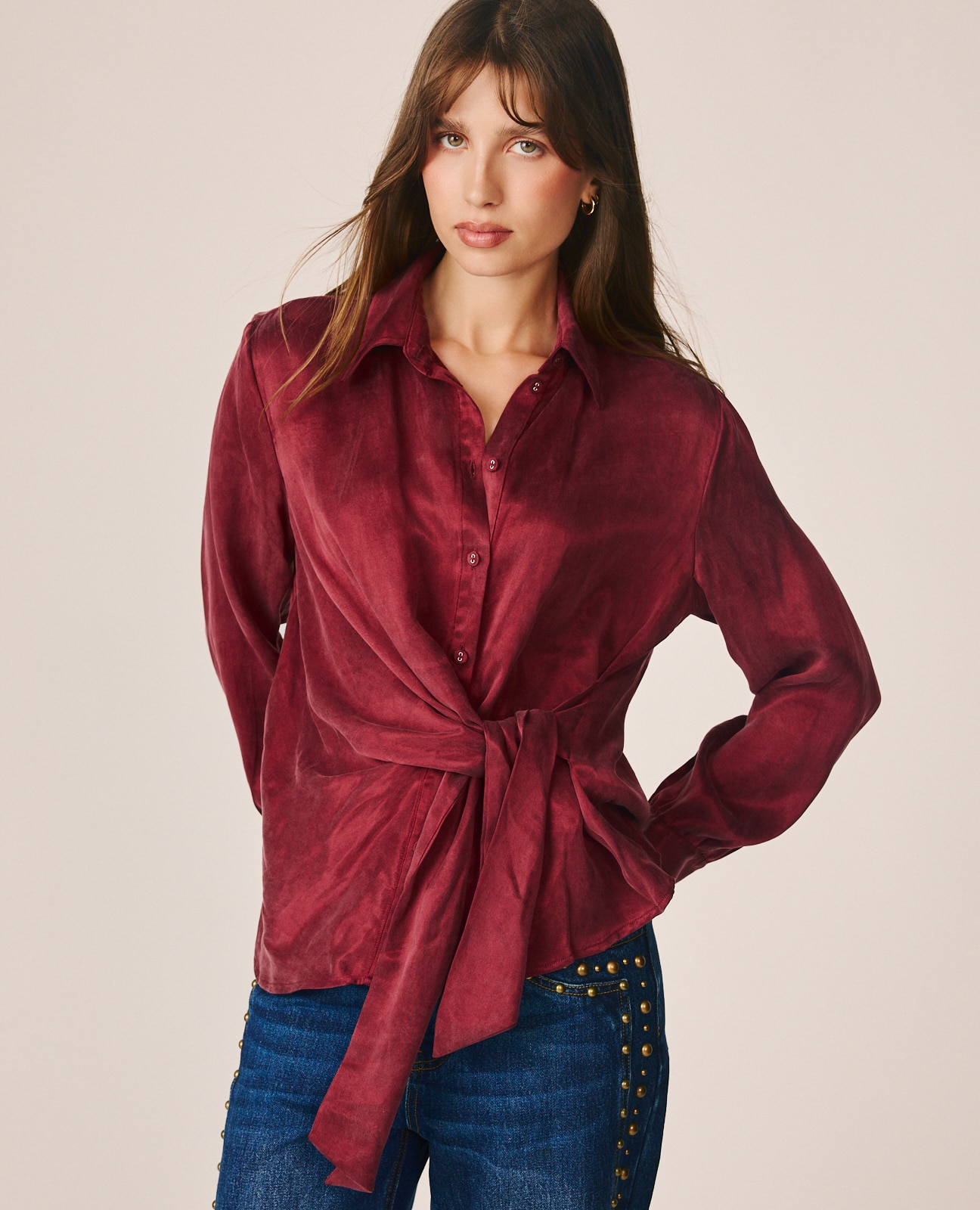 Blusa com Fecho Abotoado e Laçada na Cintura Bordeaux-3
