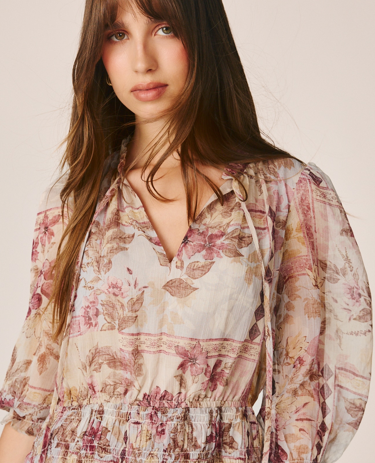 Vestido Curto com Manga 3/4 e Estampado Floral Bege-3
