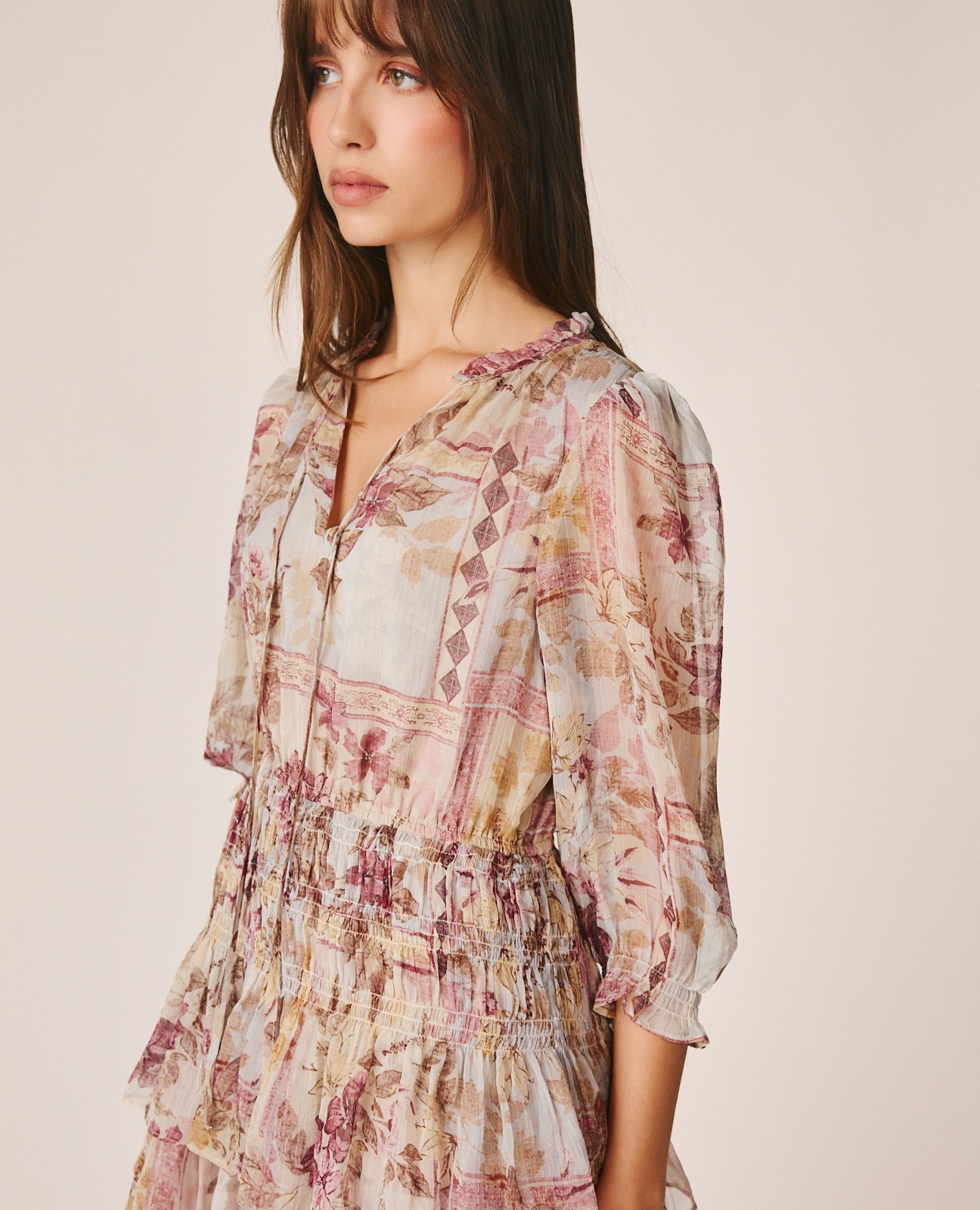 Vestido Curto com Manga 3/4 e Estampado Floral Bege-5