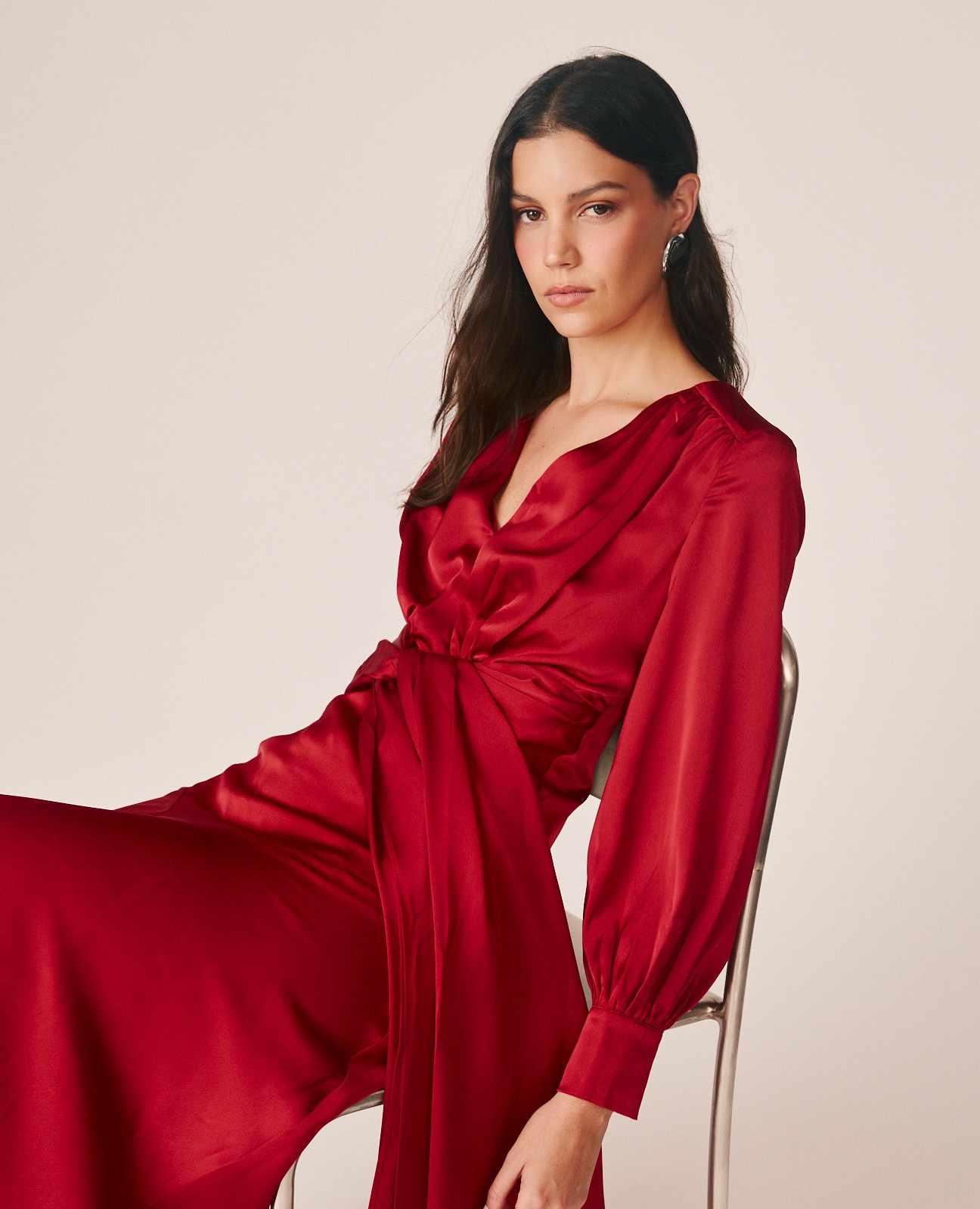 Vestido Comprido com Gola em V e Laçada na Cintura Vermelho-2