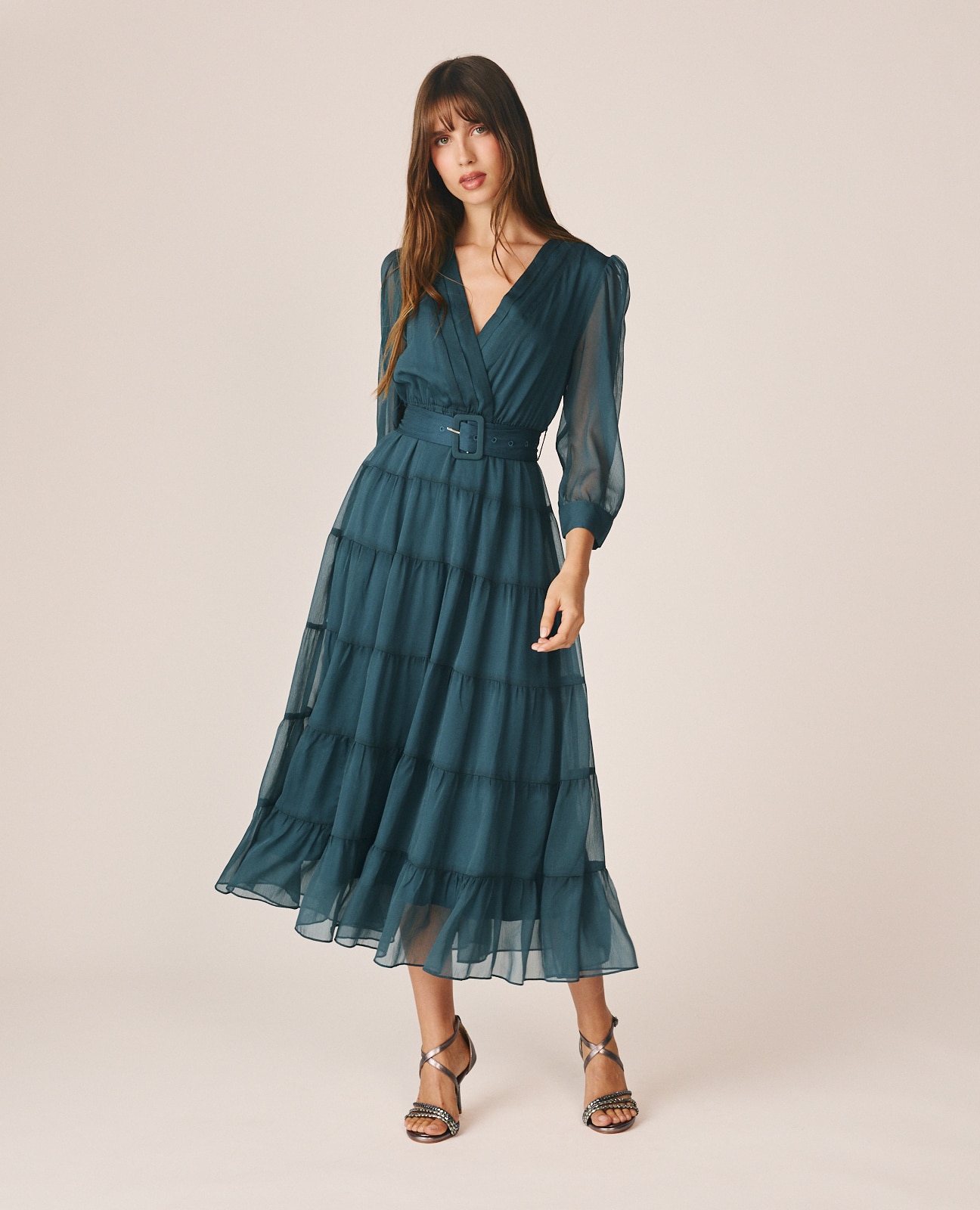Imagem 0 de Vestido Midi com Decote Cruzado e Cinto
