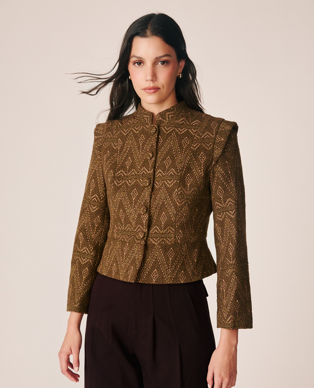 Casaco em Jacquard com Fecho Abotoado Caqui-5
