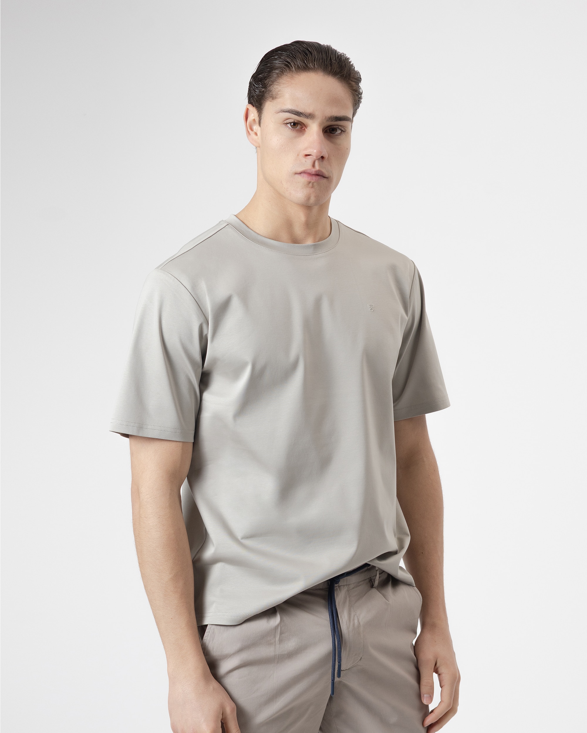 Imagem 0 de T-shirt Lisa Oversize em Algodão de Manga Curta