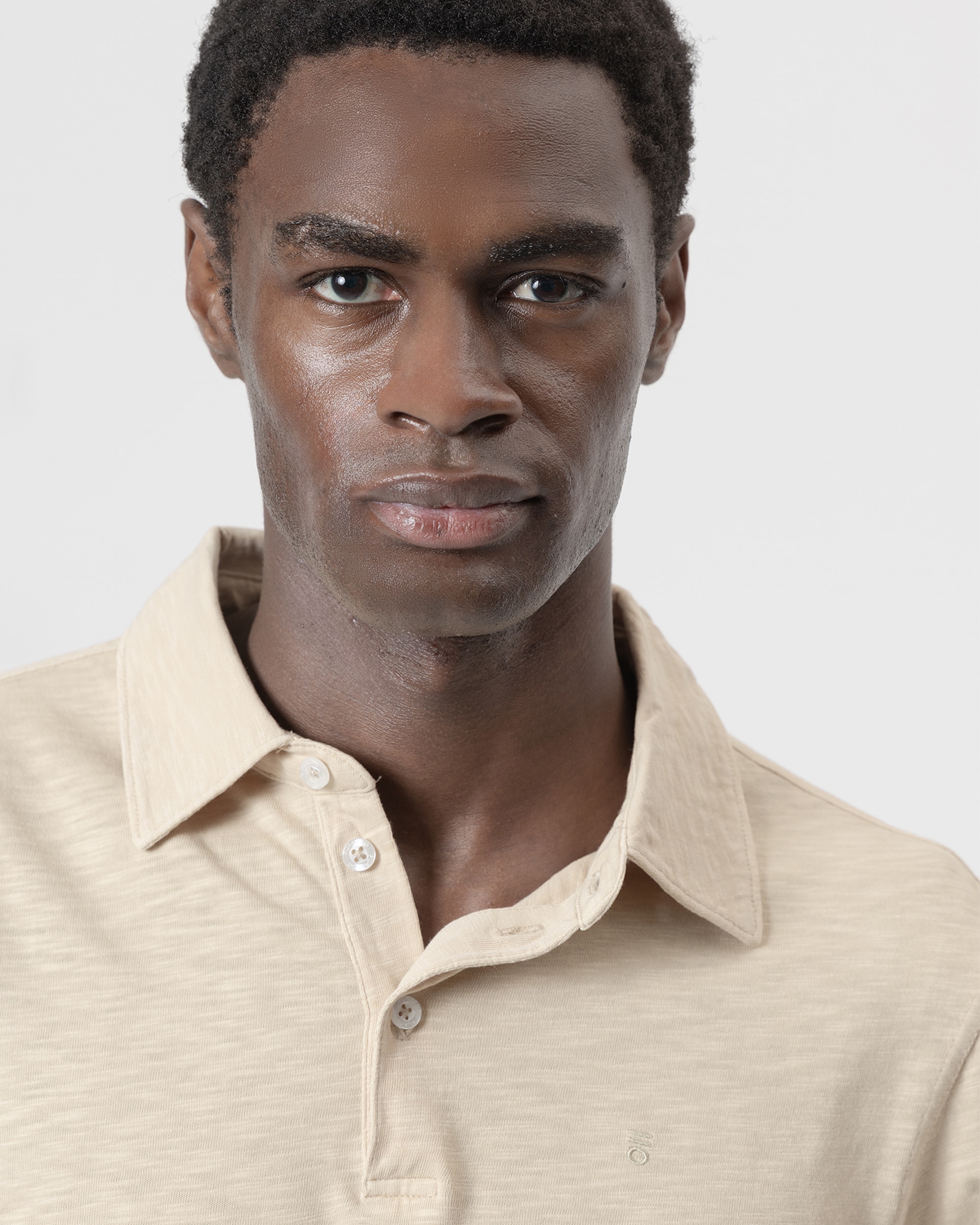 Polo Liso Algodão Slim Fit Bege-3