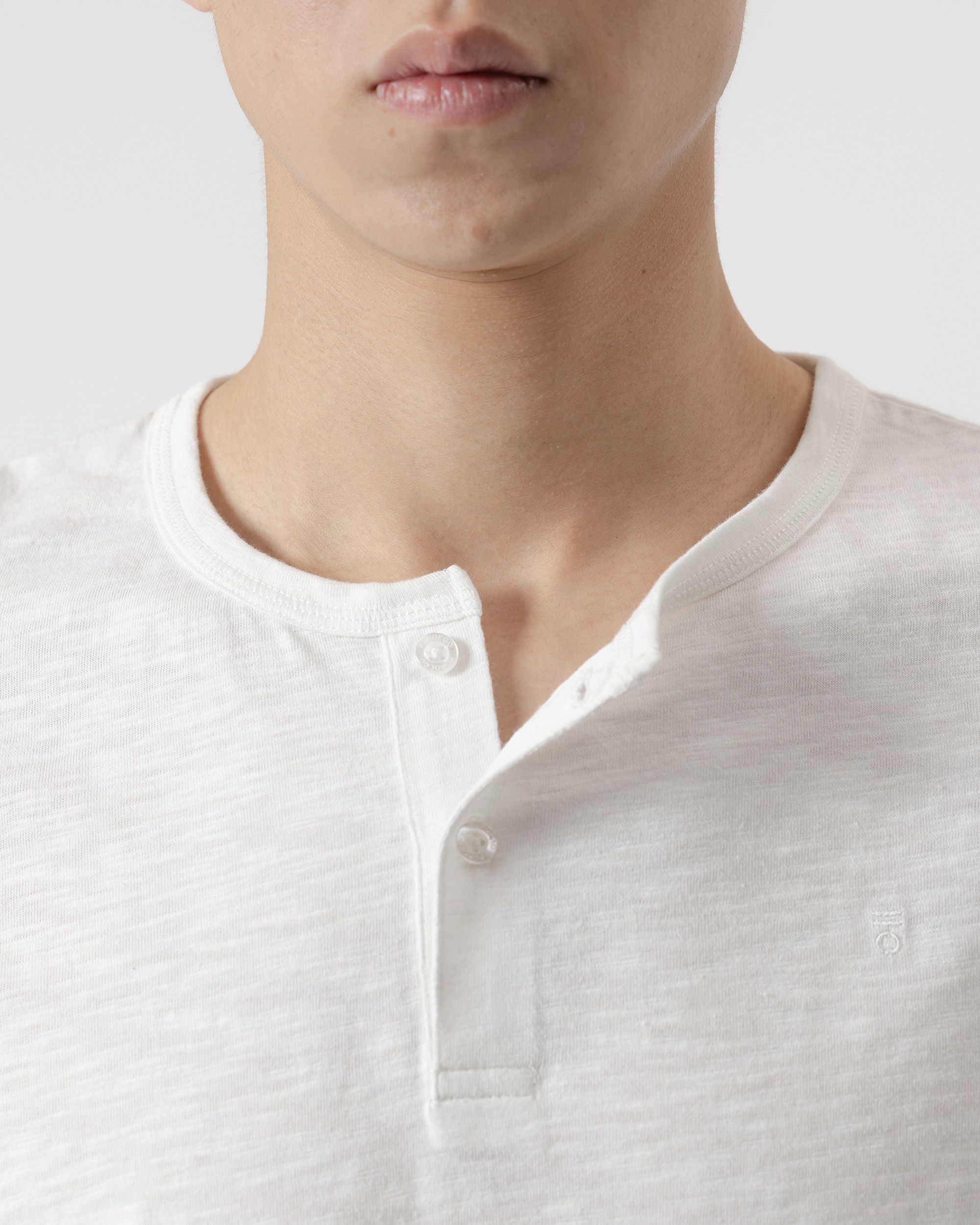 T-shirt com Gola Panadeira em Algodão de Manga Curta Branco-3