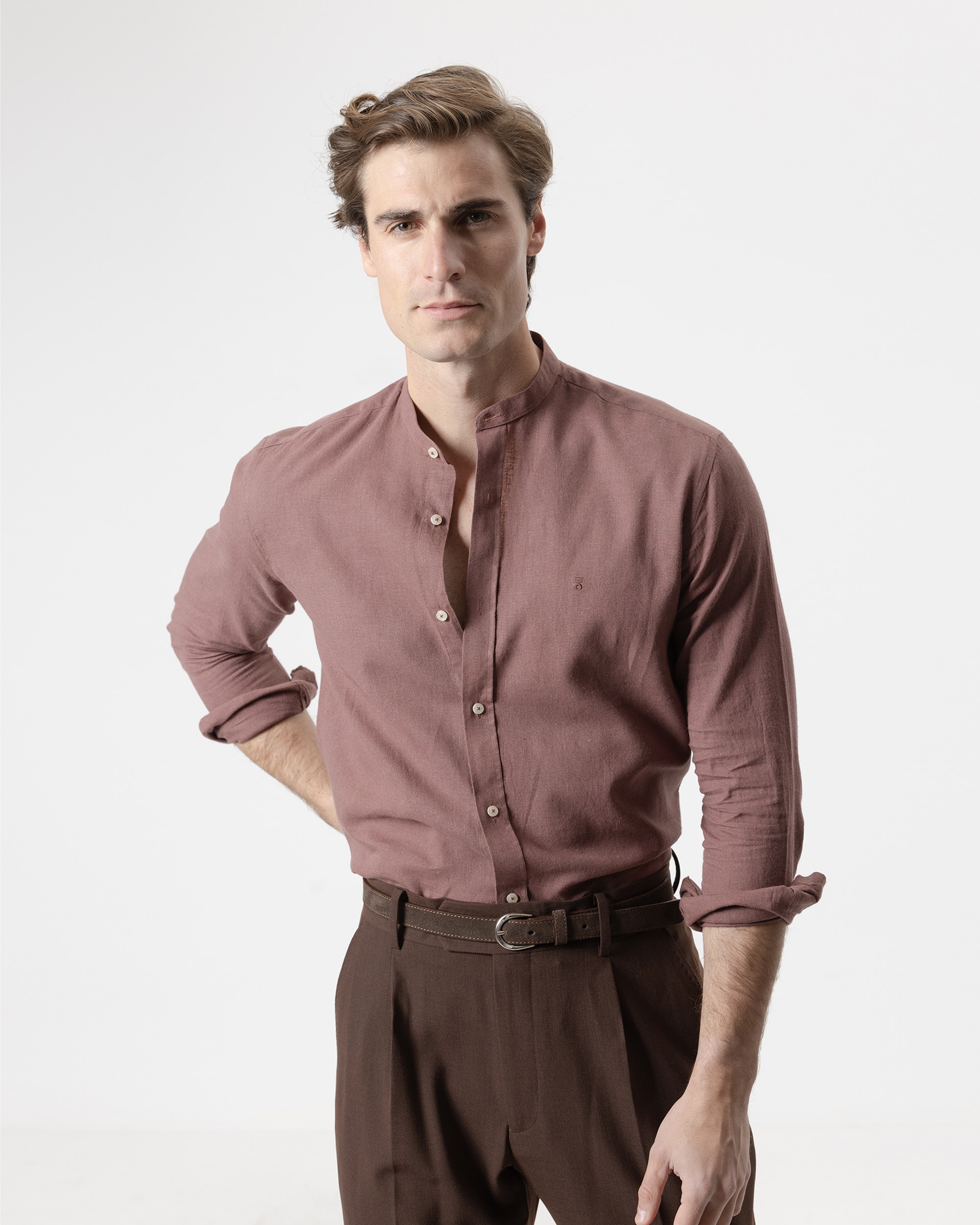 Camisa de Gola À Padre em Linho Algodão Relaxed Fit Castanho-chocolate-2