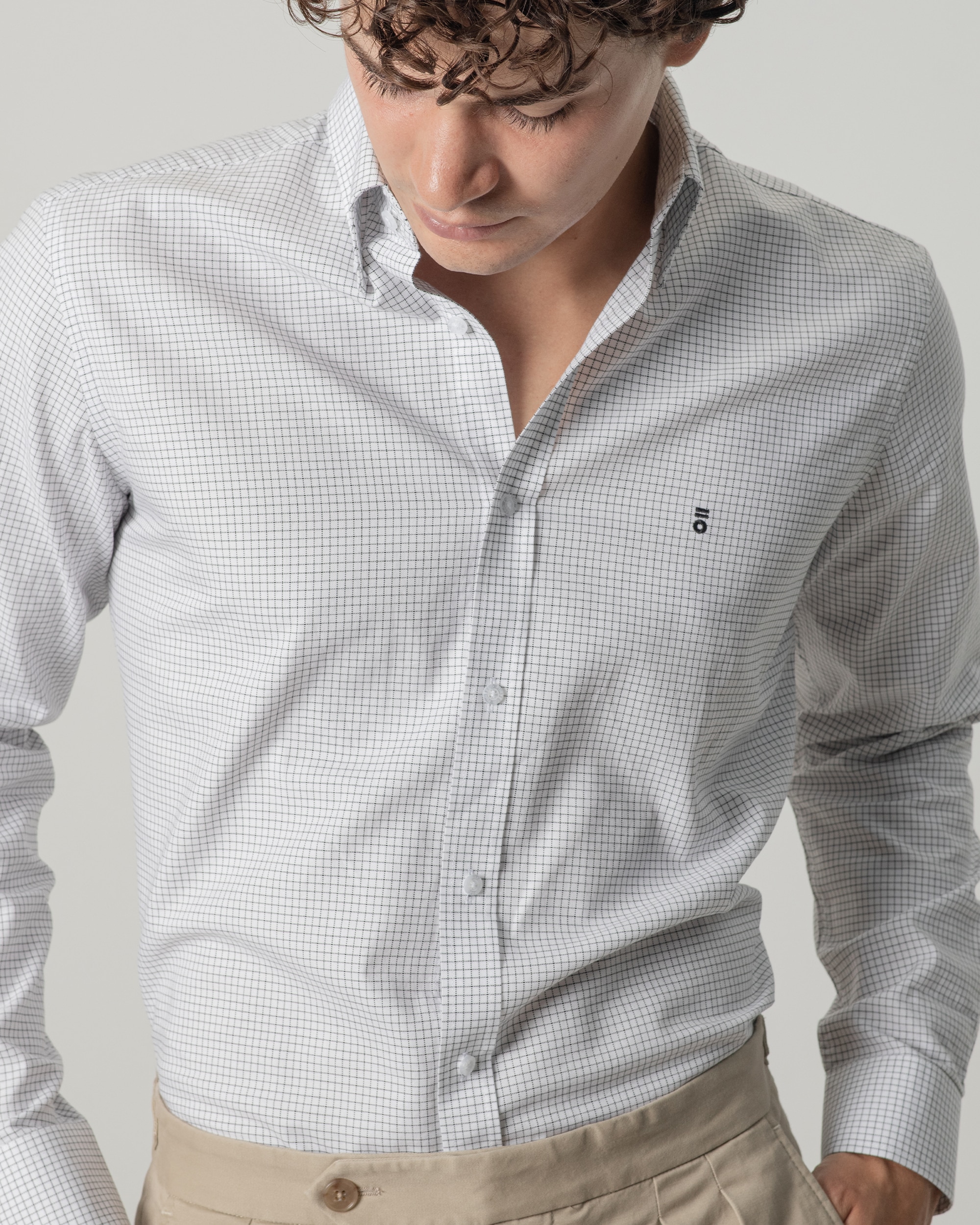 Camisa Aos Quadrados em Algodão Slim Fit Preto-3