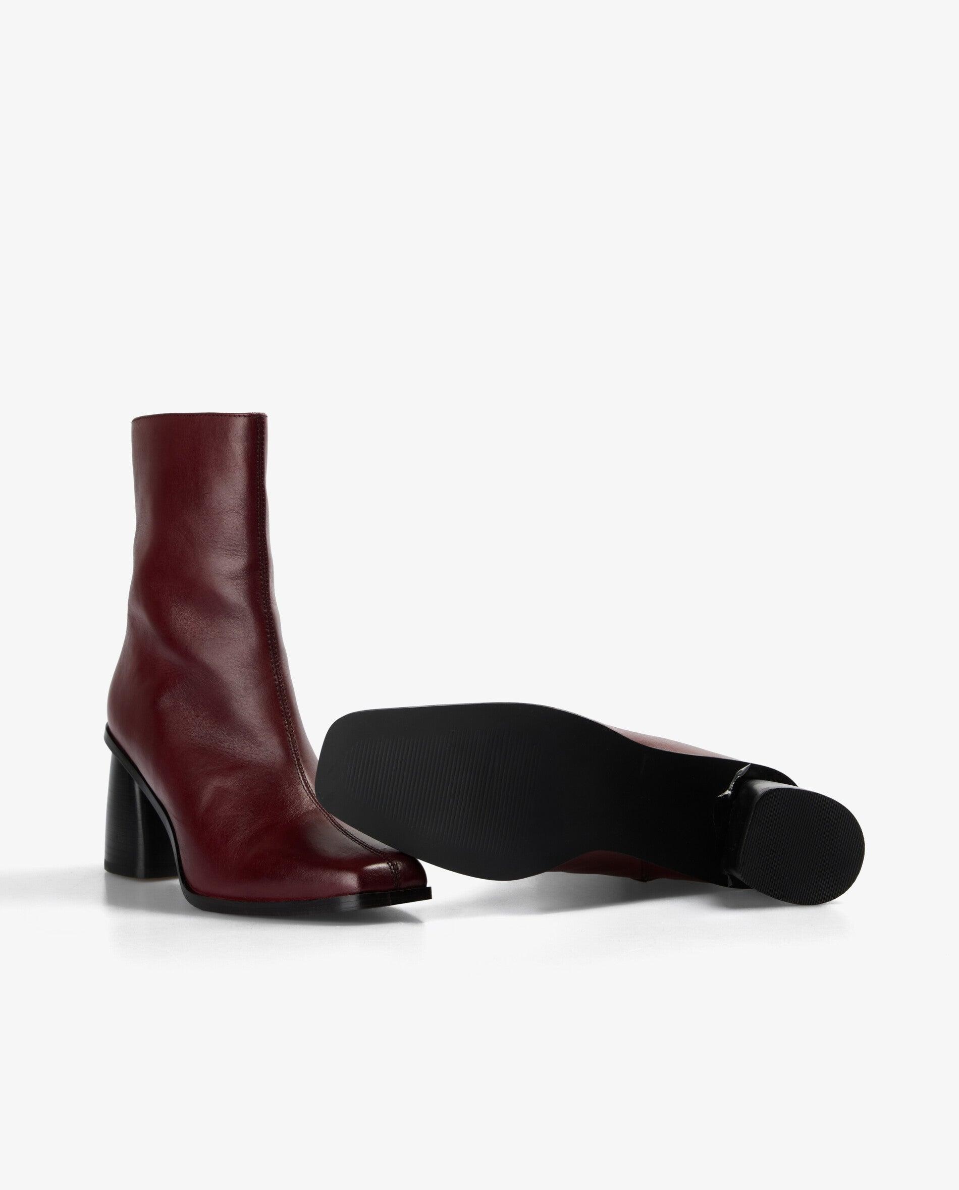 Botas Básicas de Pele com Biqueira Quadrada Bordeaux-4