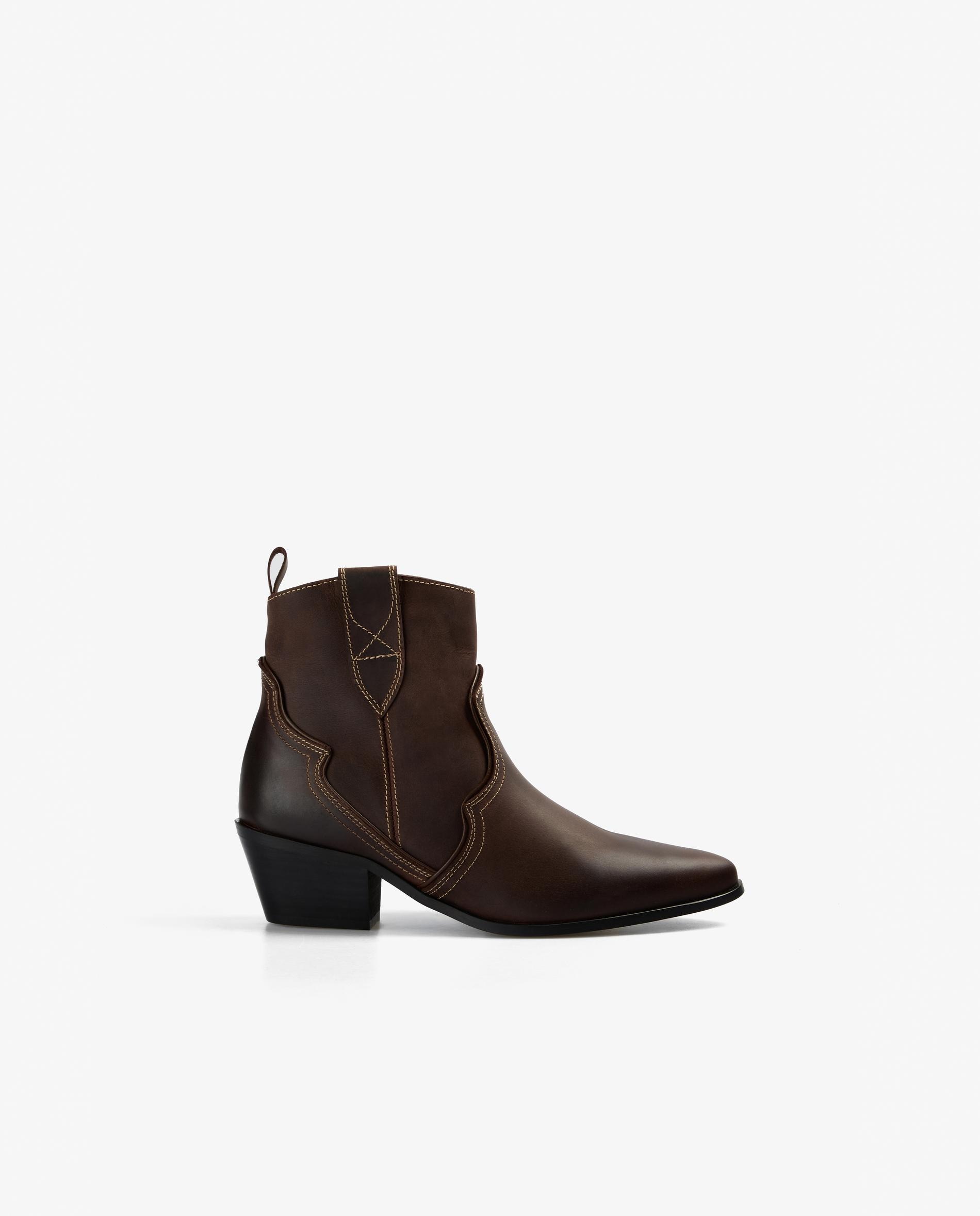 Imagem 0 de Botas Cowboy em Pele de Cano Baixo