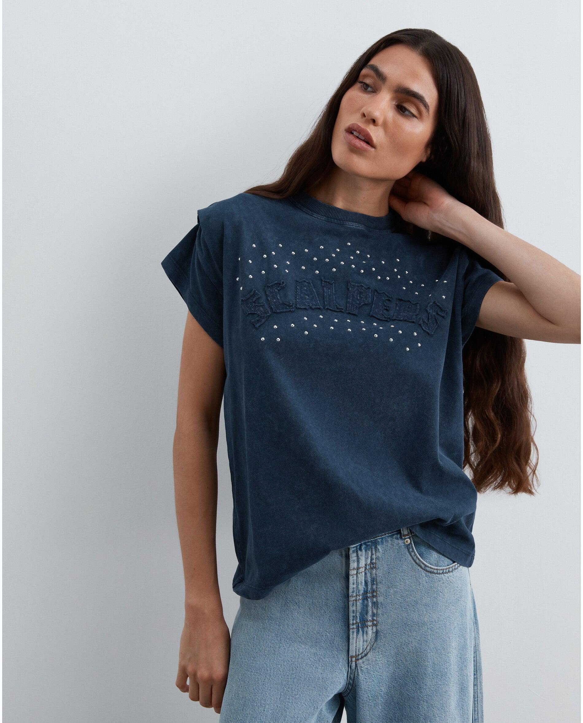 Imagem 0 de T-shirt Efeito Lavagem com Detalhe de Studs